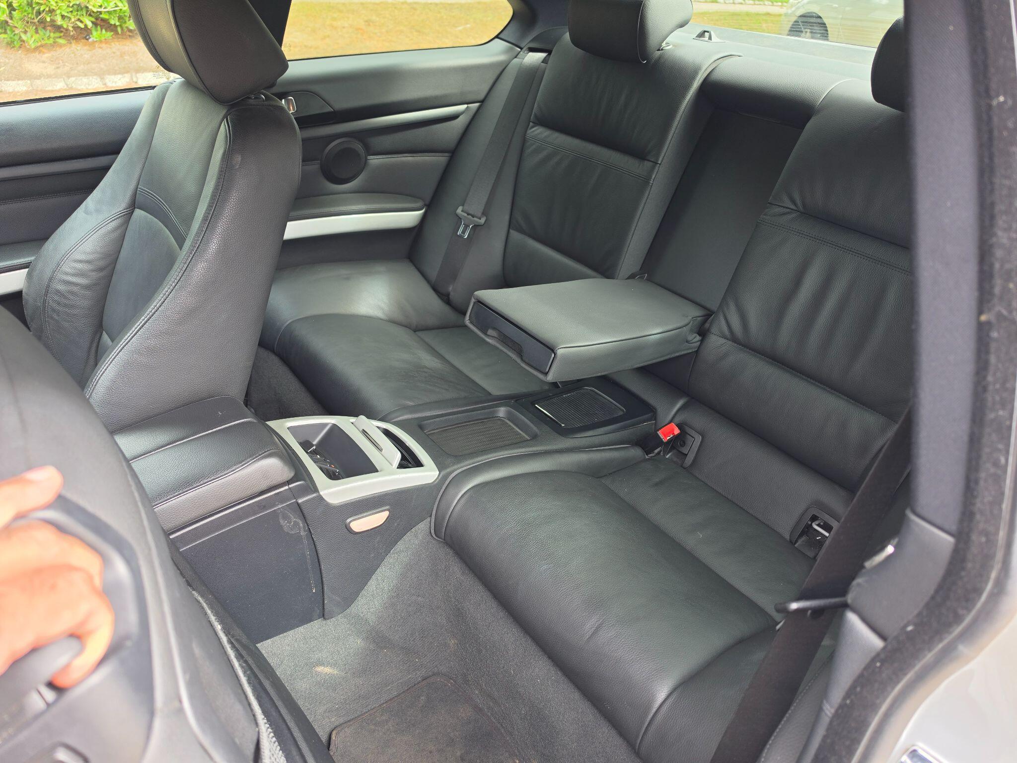 BMW 3 Series view 19
