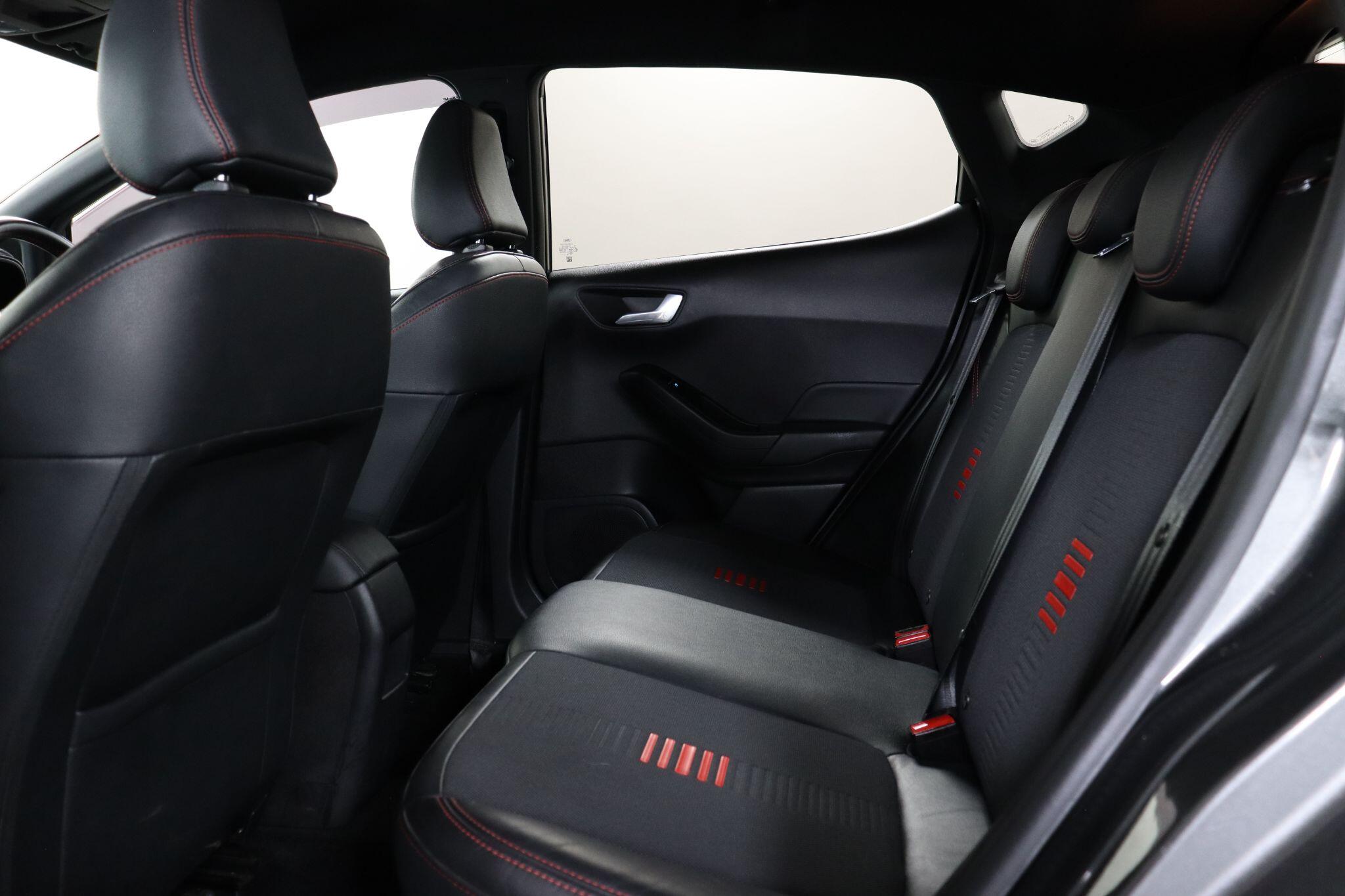 Ford Fiesta view 42
