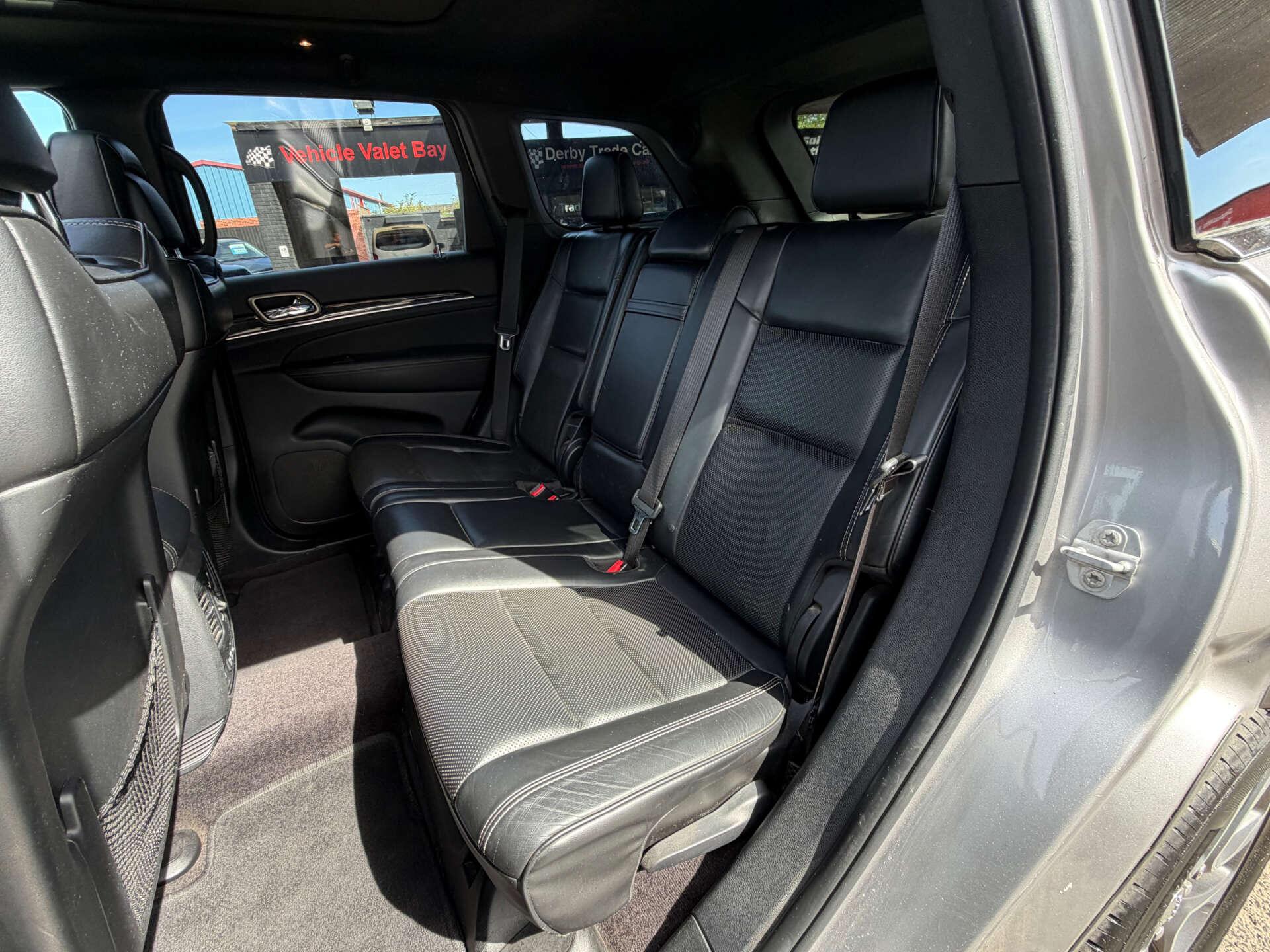 Jeep Grand Cherokee view 10