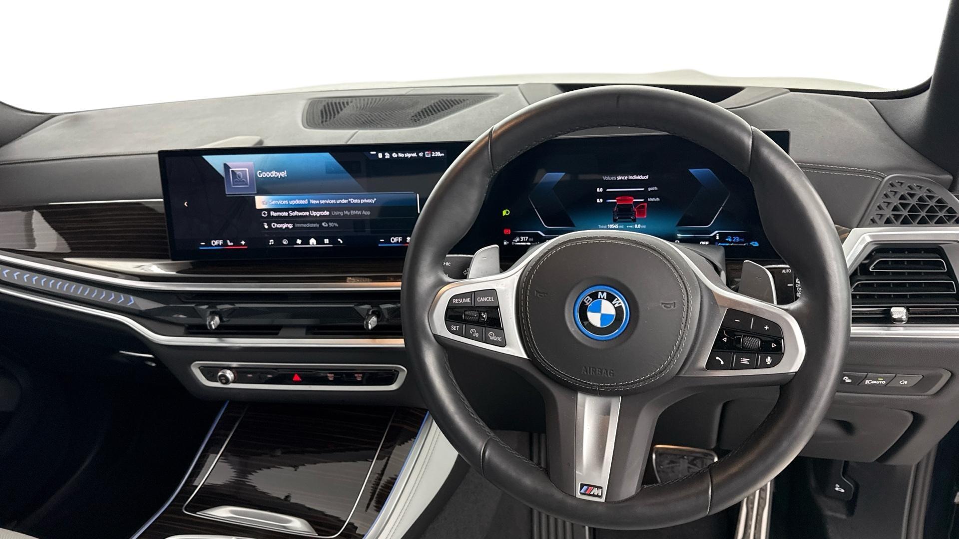 BMW X5 view 5