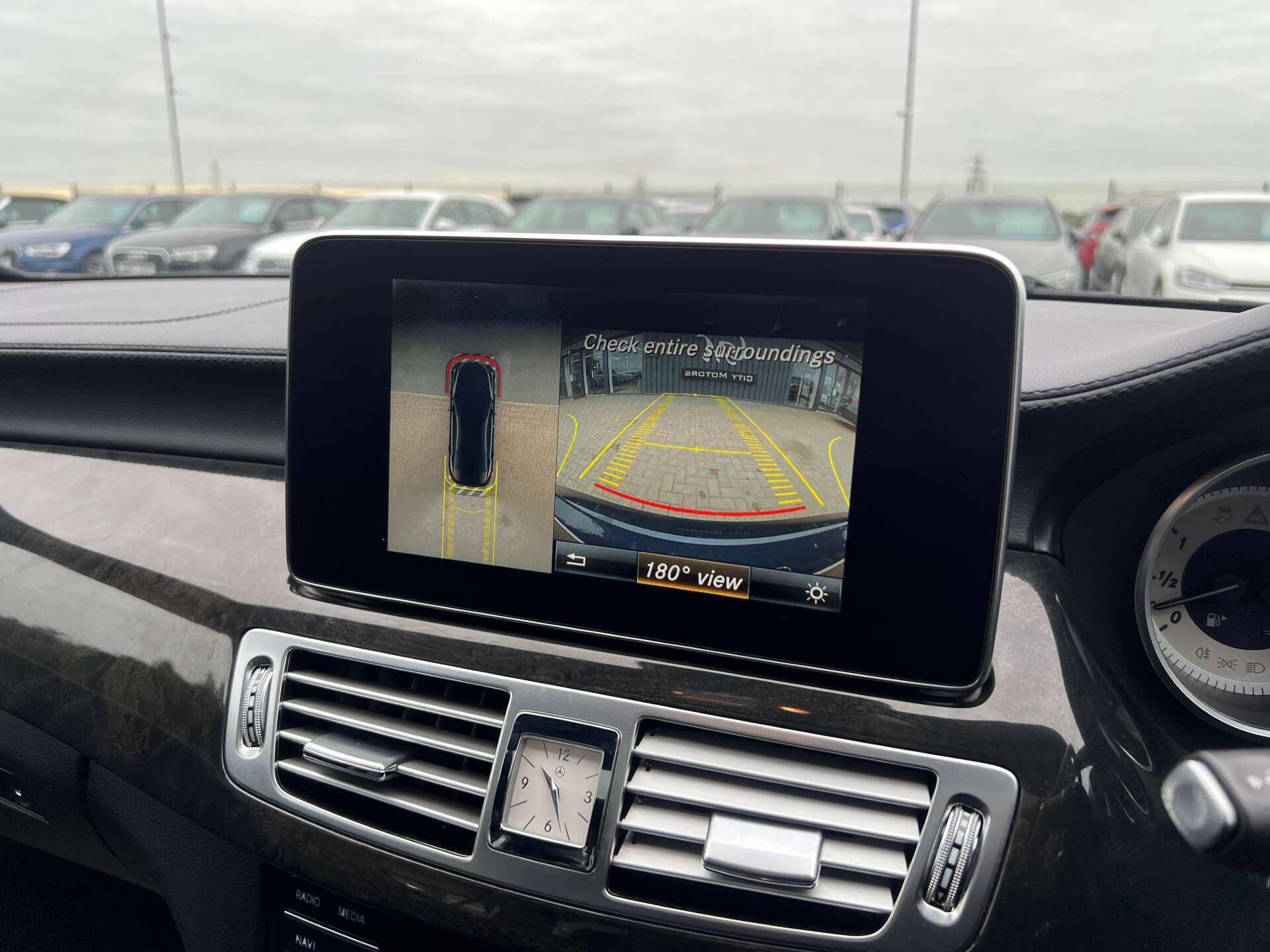 Mercedes-Benz CLS view 29