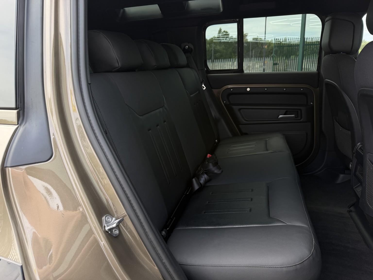 Land Rover Defender view 47