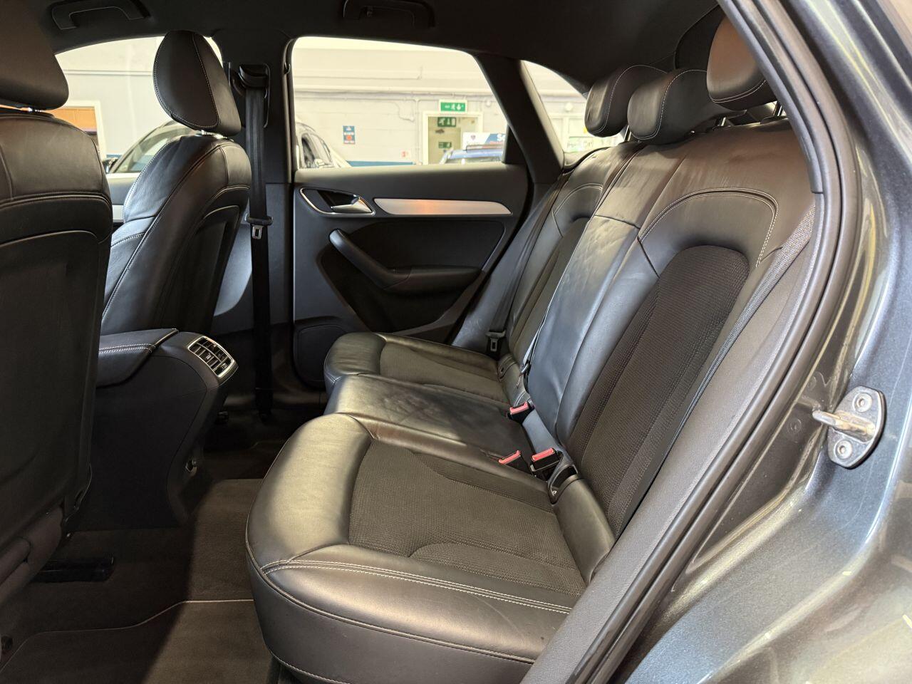 Audi Q3 view 17