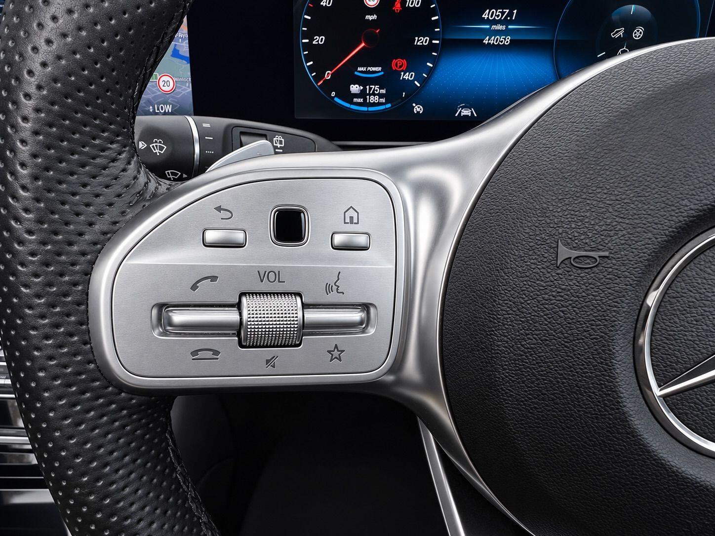 Mercedes-Benz Eqc view 31