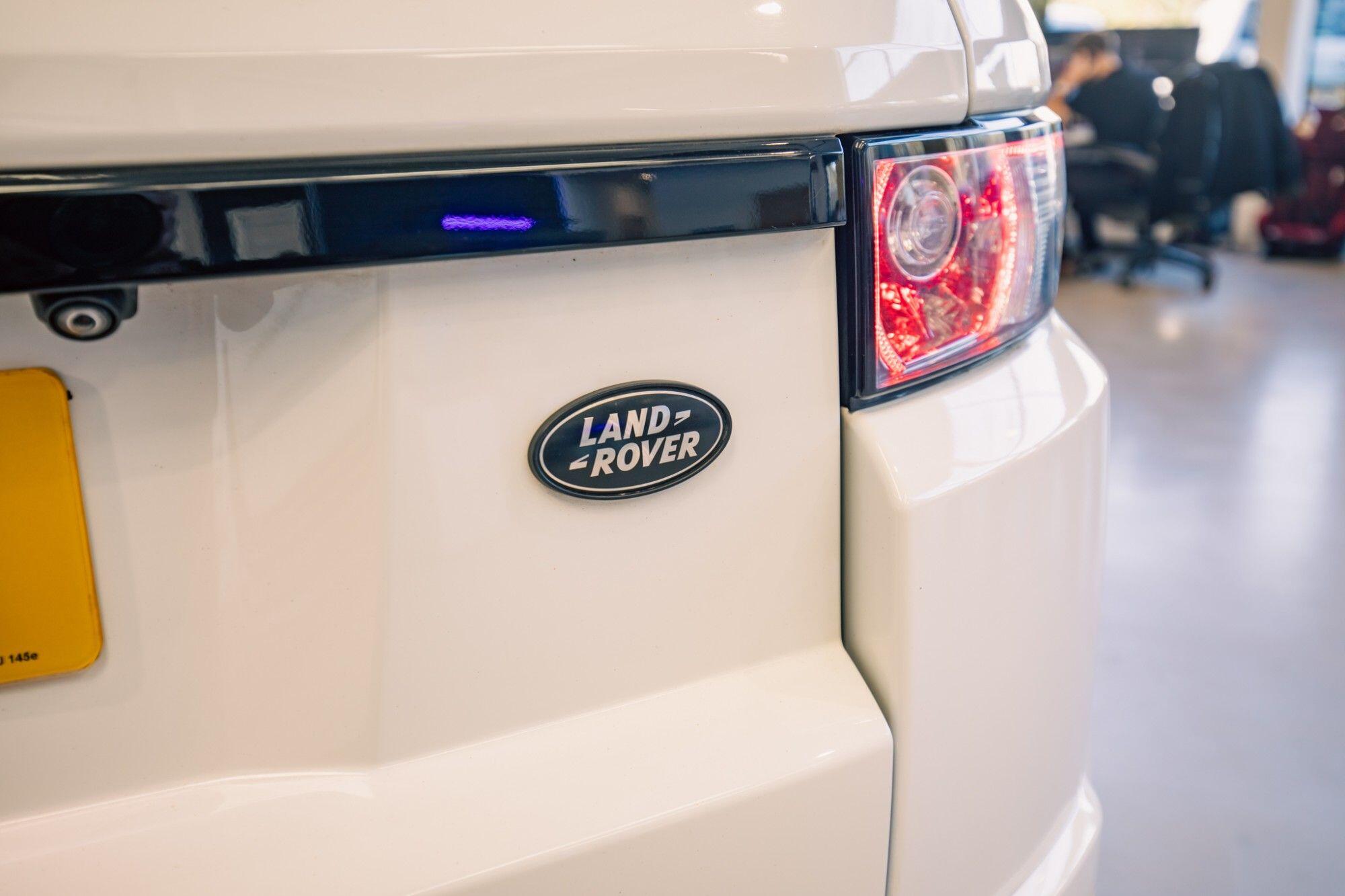Land Rover Range Rover Evoque view 7