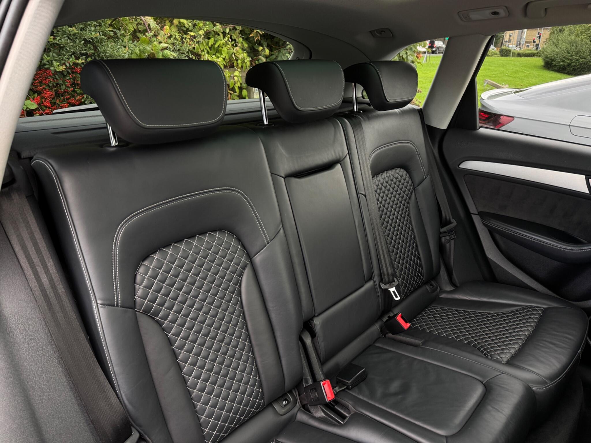 Audi SQ5 view 31