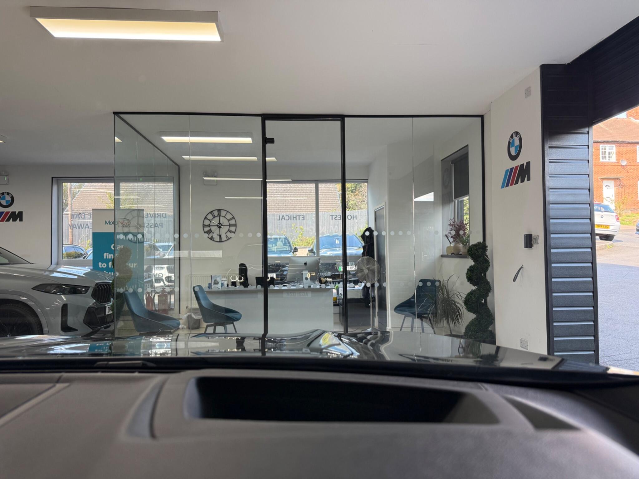 BMW X4 view 11