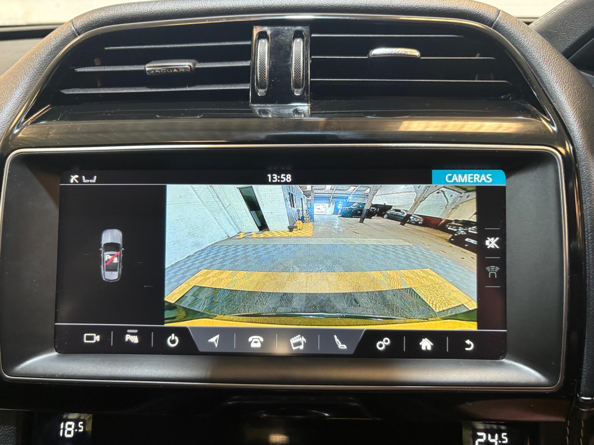 Jaguar F-Pace view 49