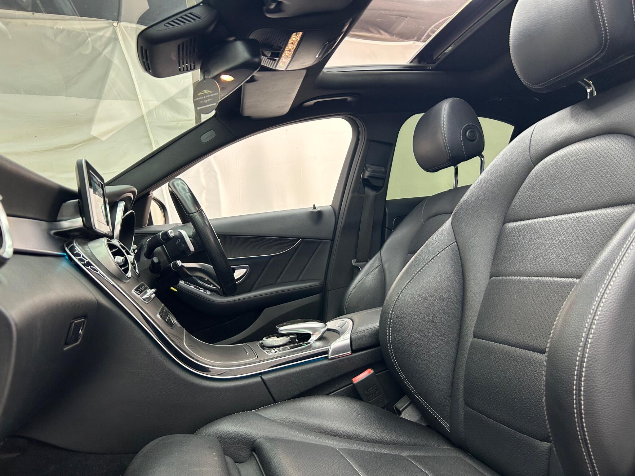 Mercedes-Benz C Class view 49