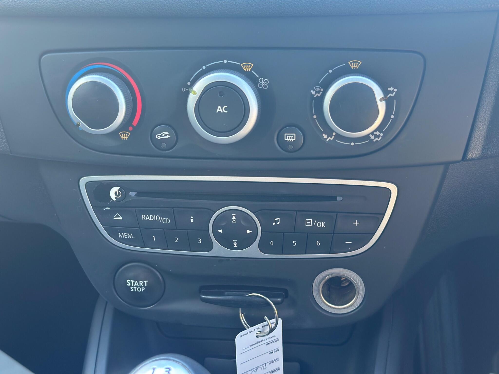 Renault Megane view 34