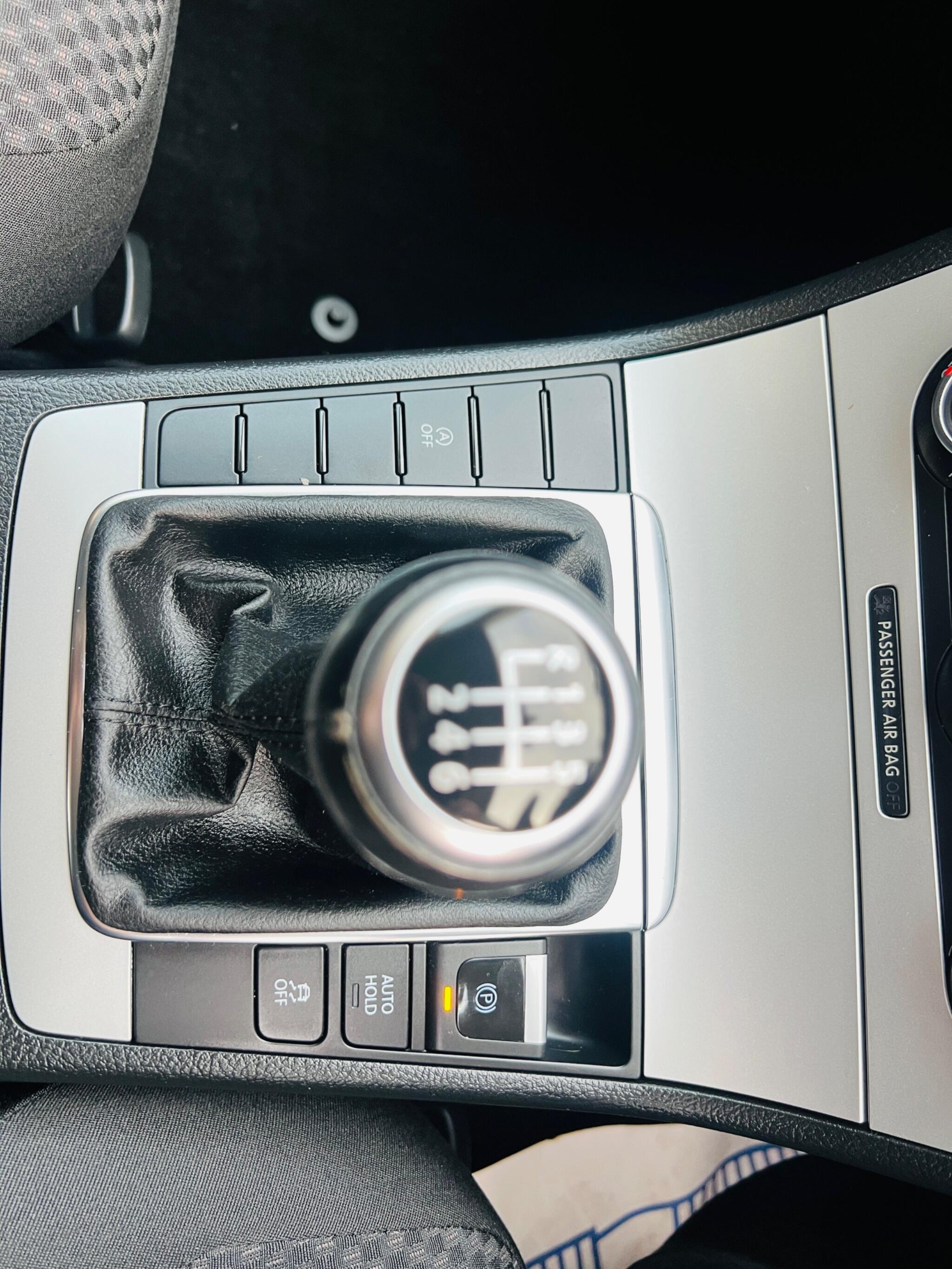 Volkswagen Passat view 52