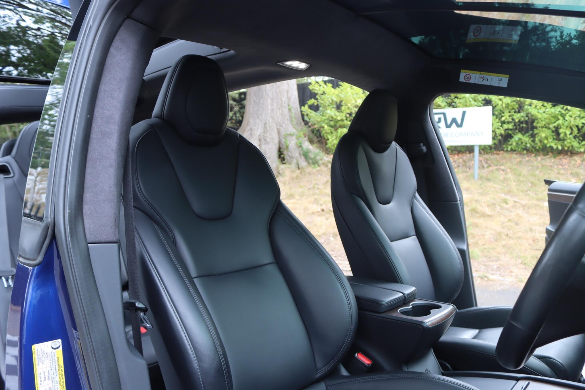 Tesla Model X view 52