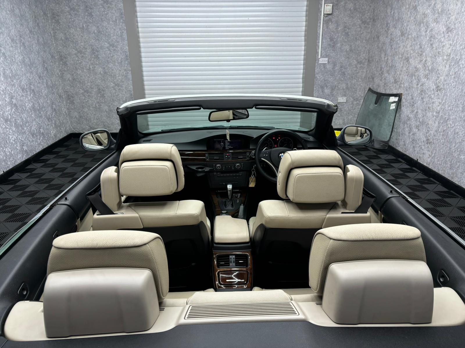 BMW 3 Series view 25