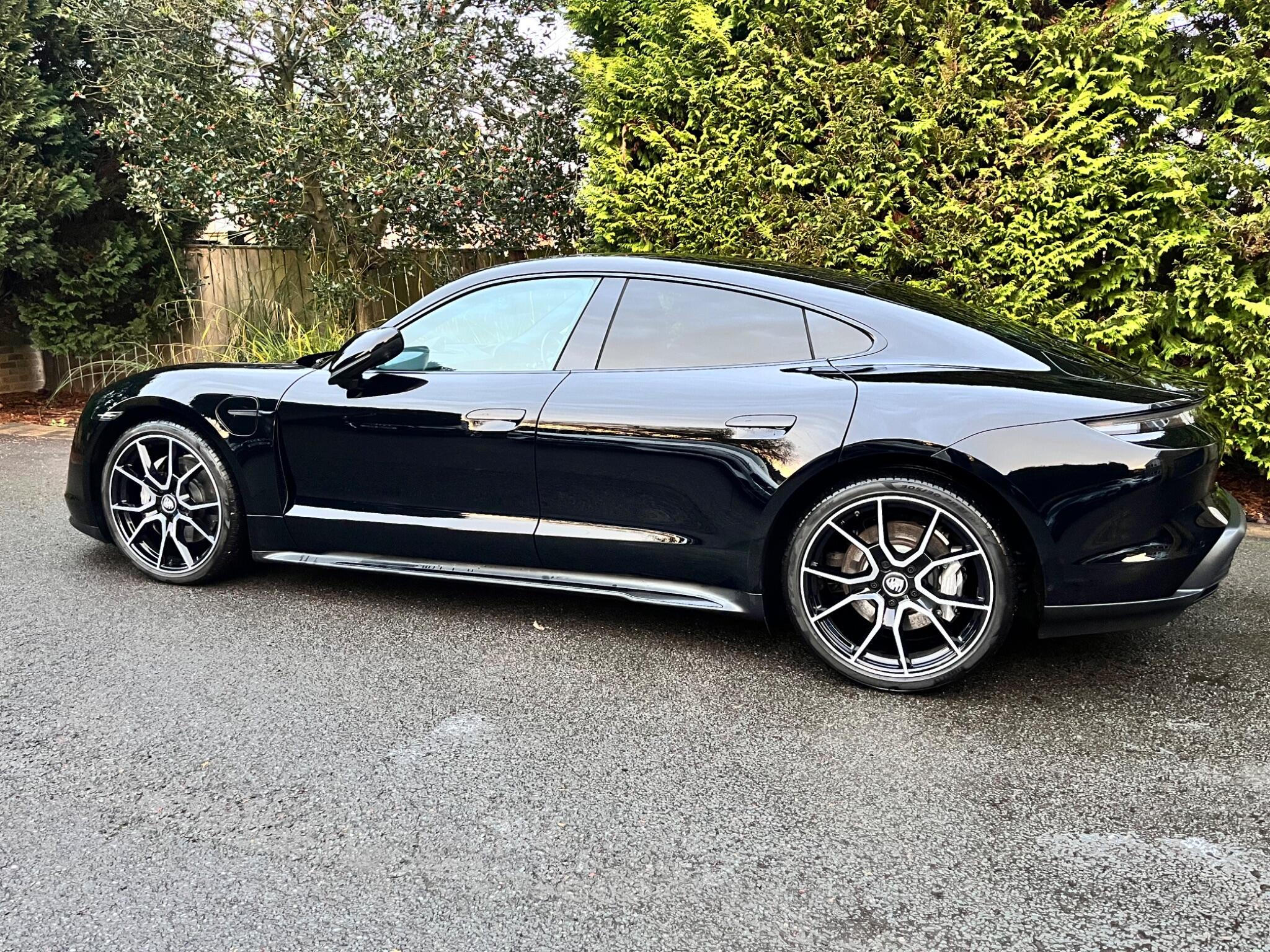 Porsche Taycan view 9