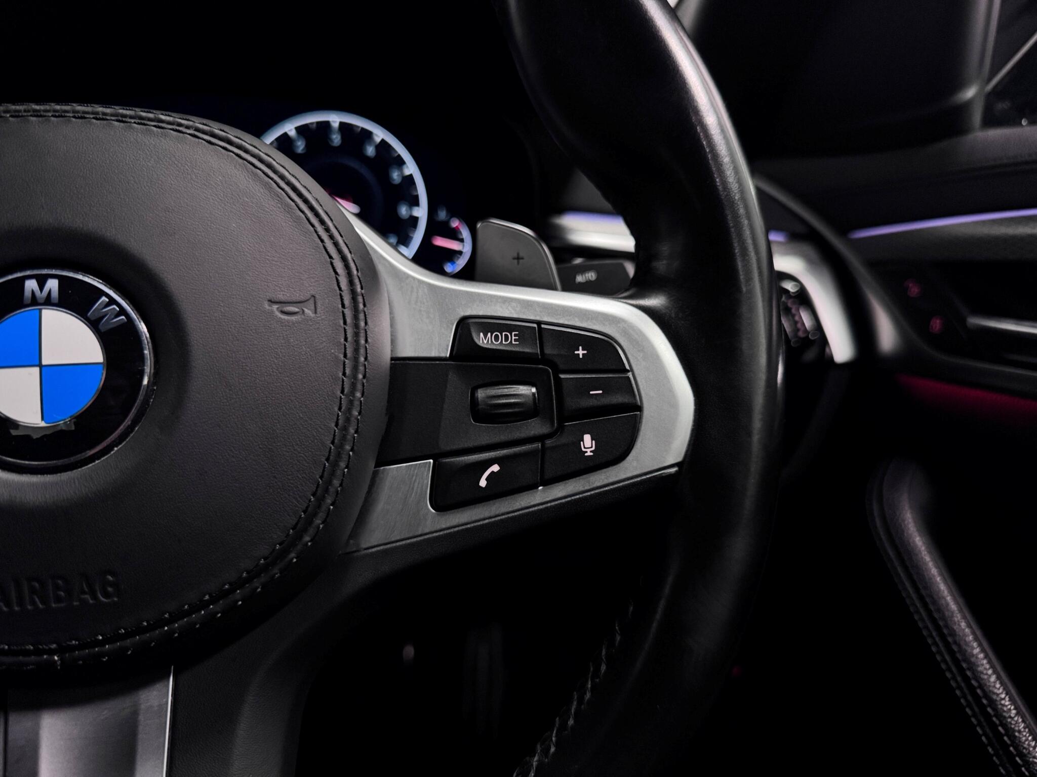 BMW 5 Series view 35