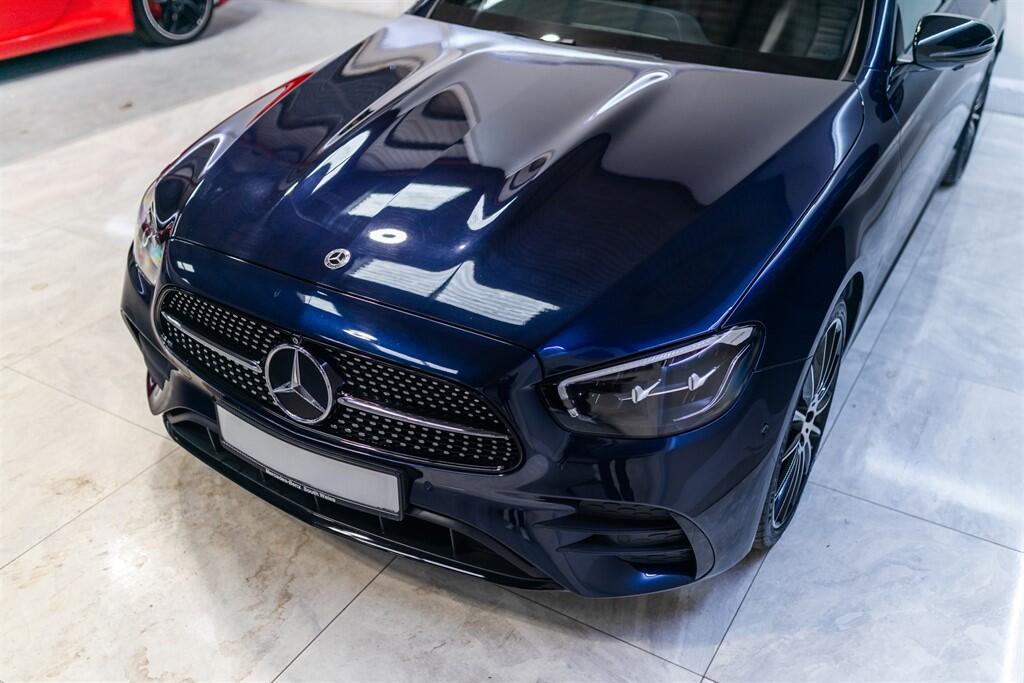 Mercedes-Benz E-Class view 19