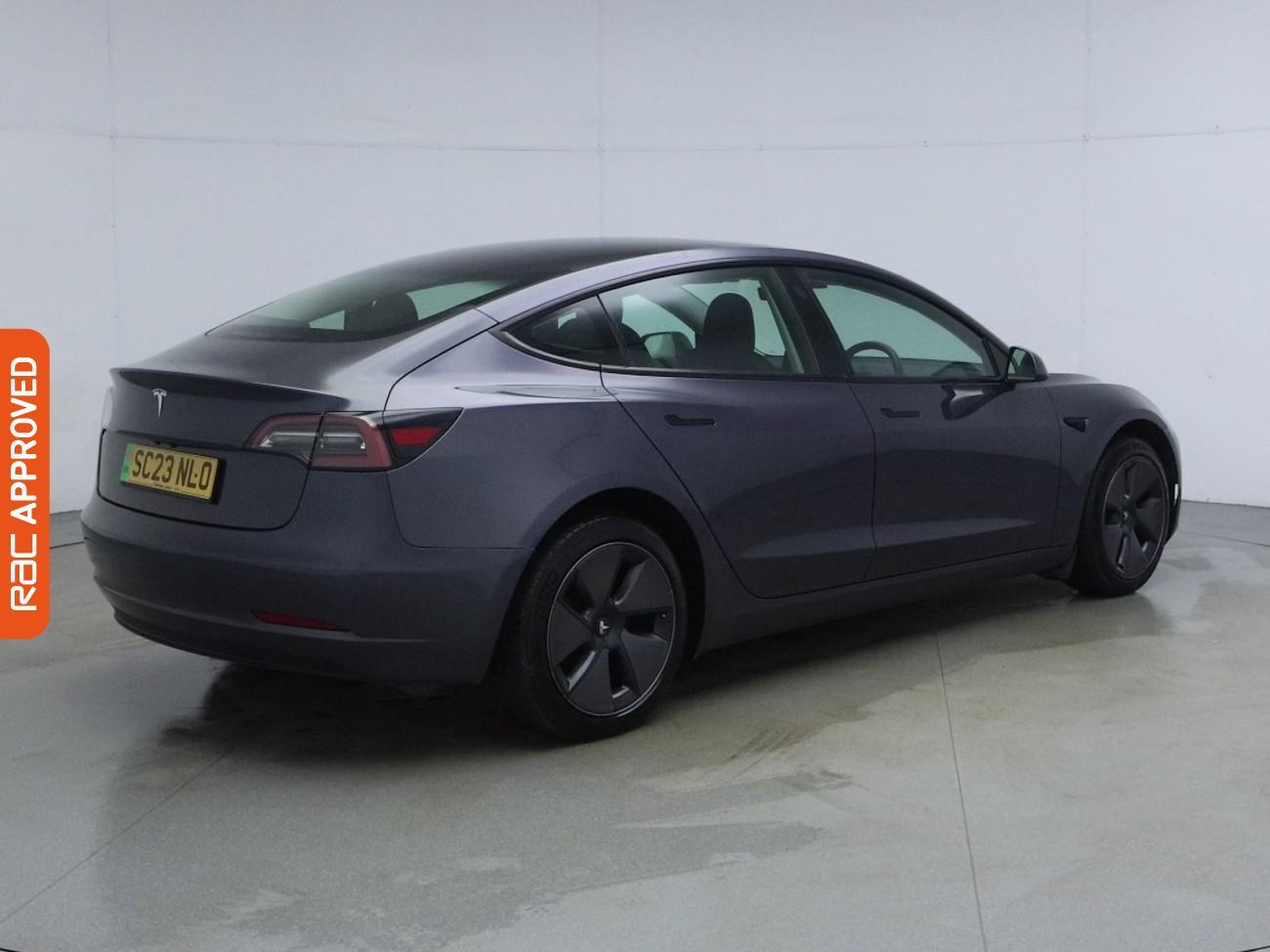Tesla Model 3 view 32