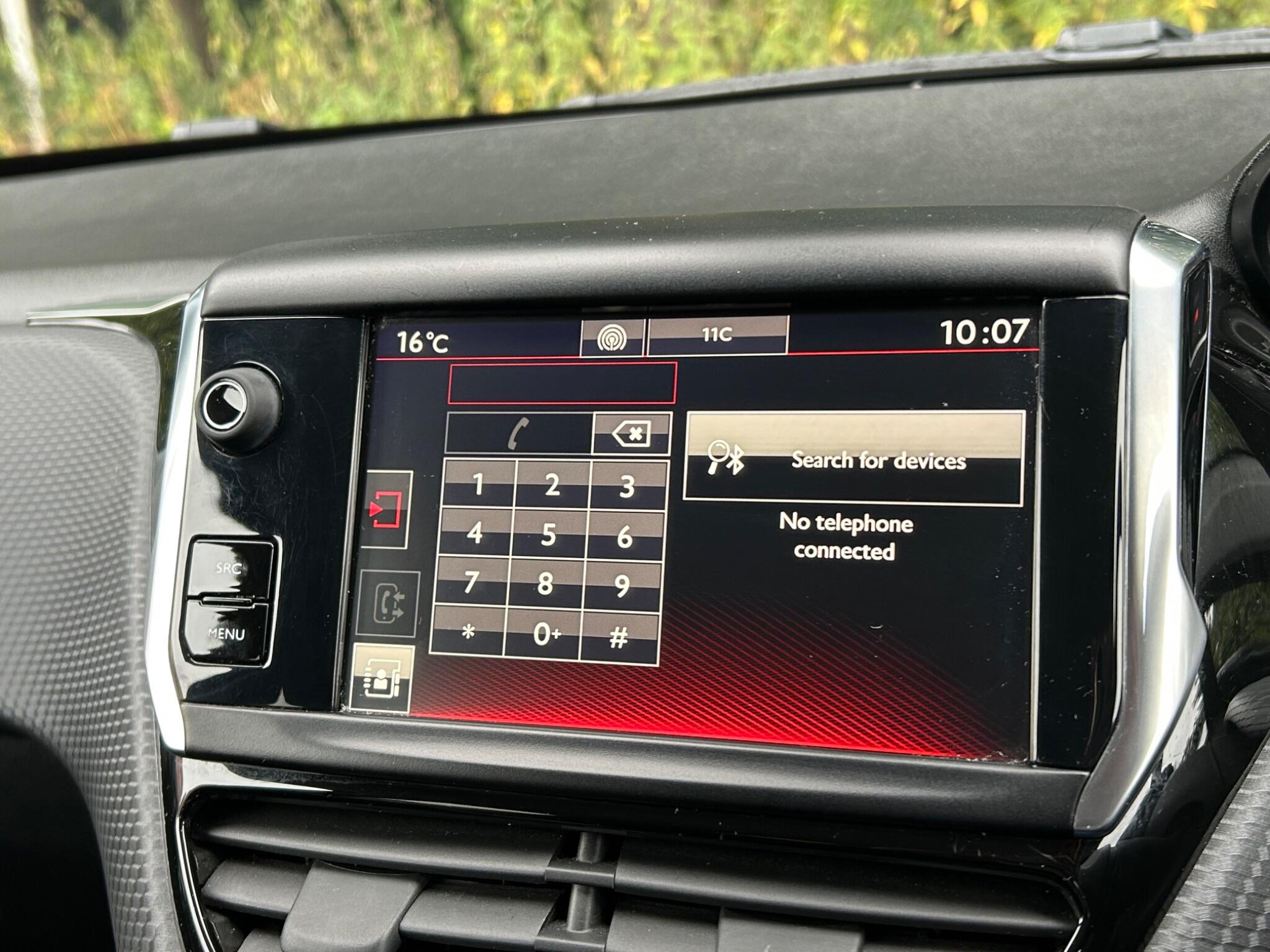 Peugeot 208 view 31
