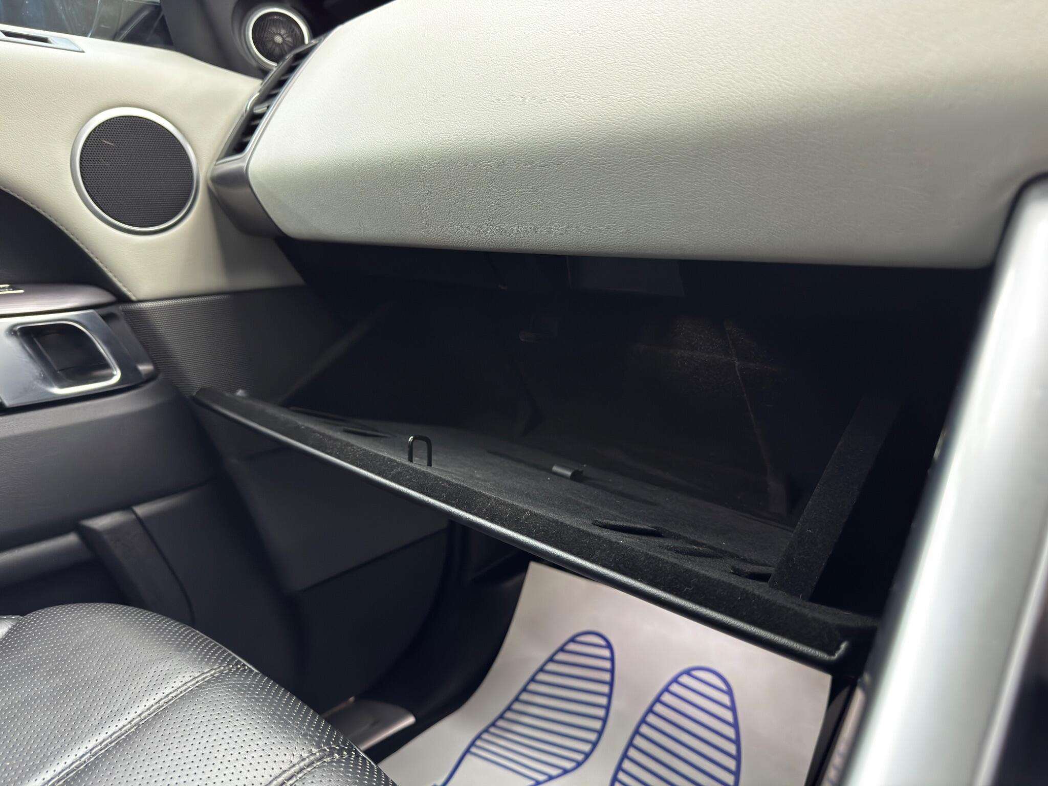 Land Rover Range Rover Sport view 35