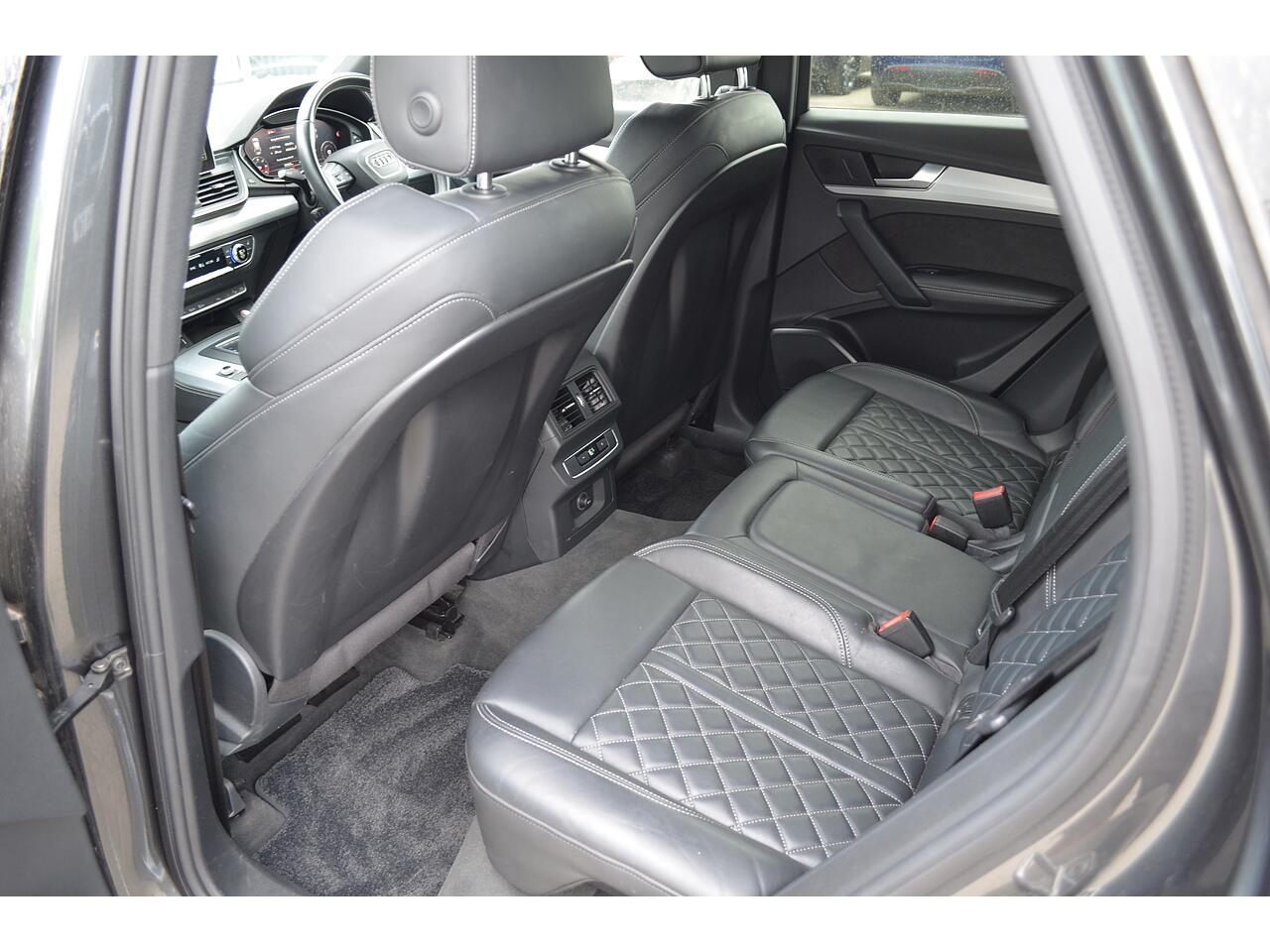 Audi SQ5 view 33