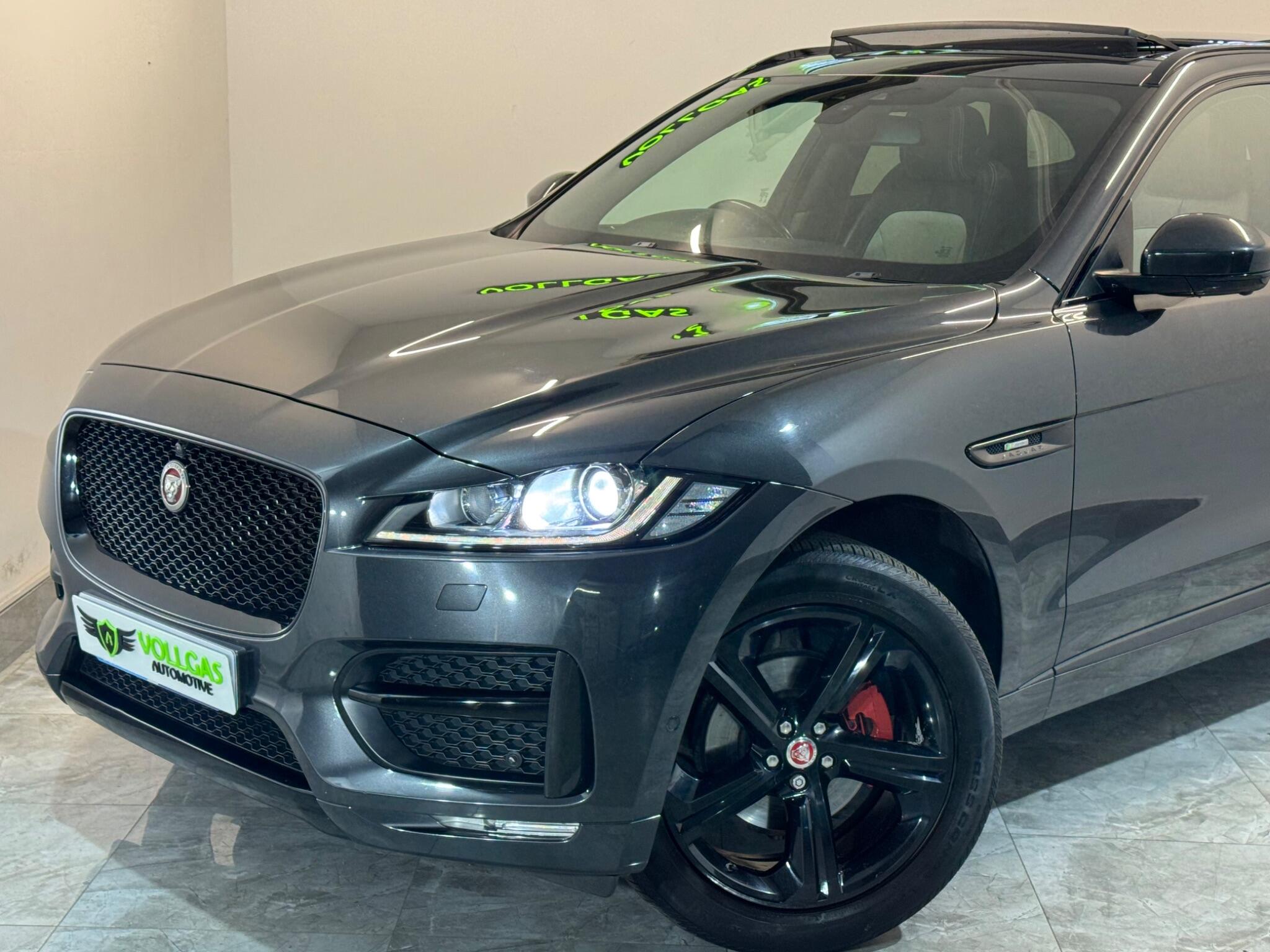Jaguar F-Pace view 81