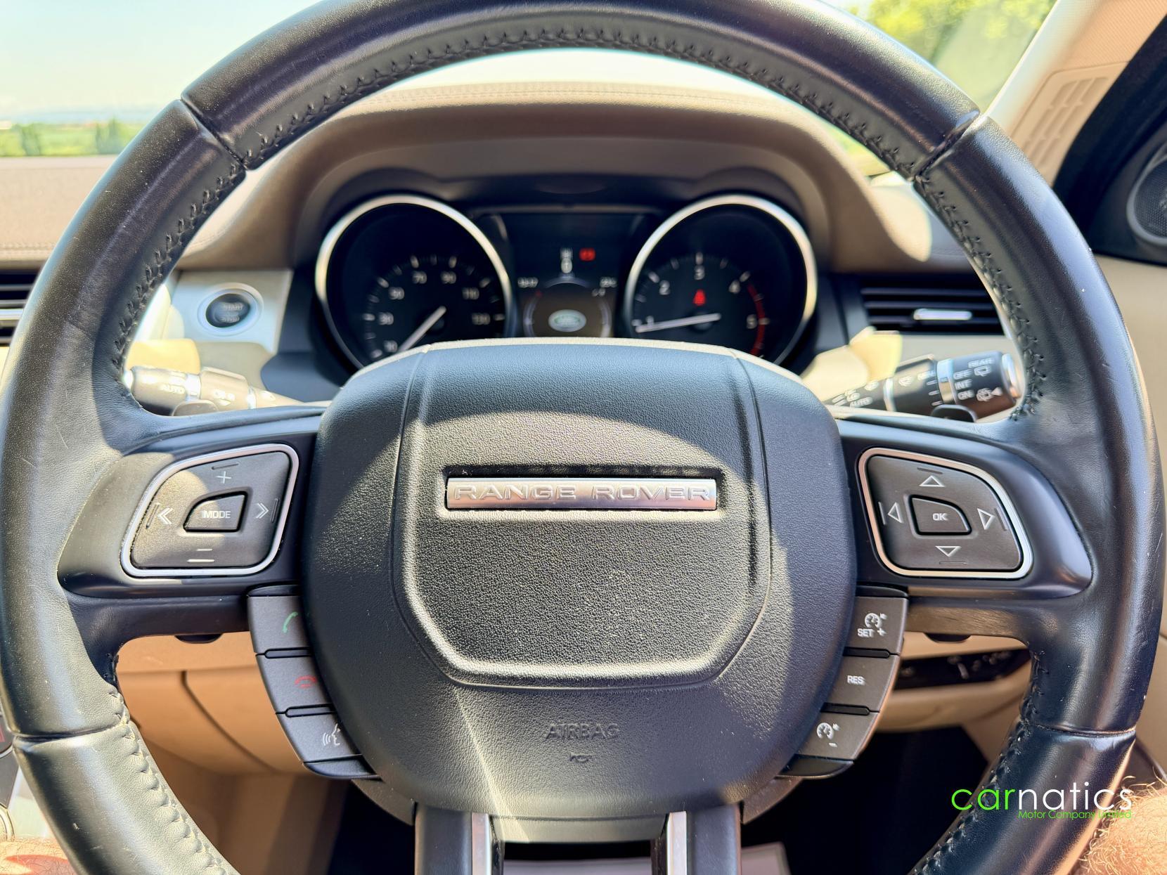 Land Rover Range Rover Evoque view 33