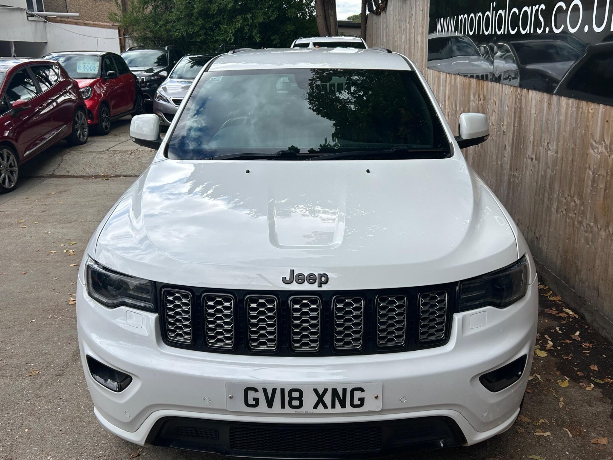Jeep Grand Cherokee view 21