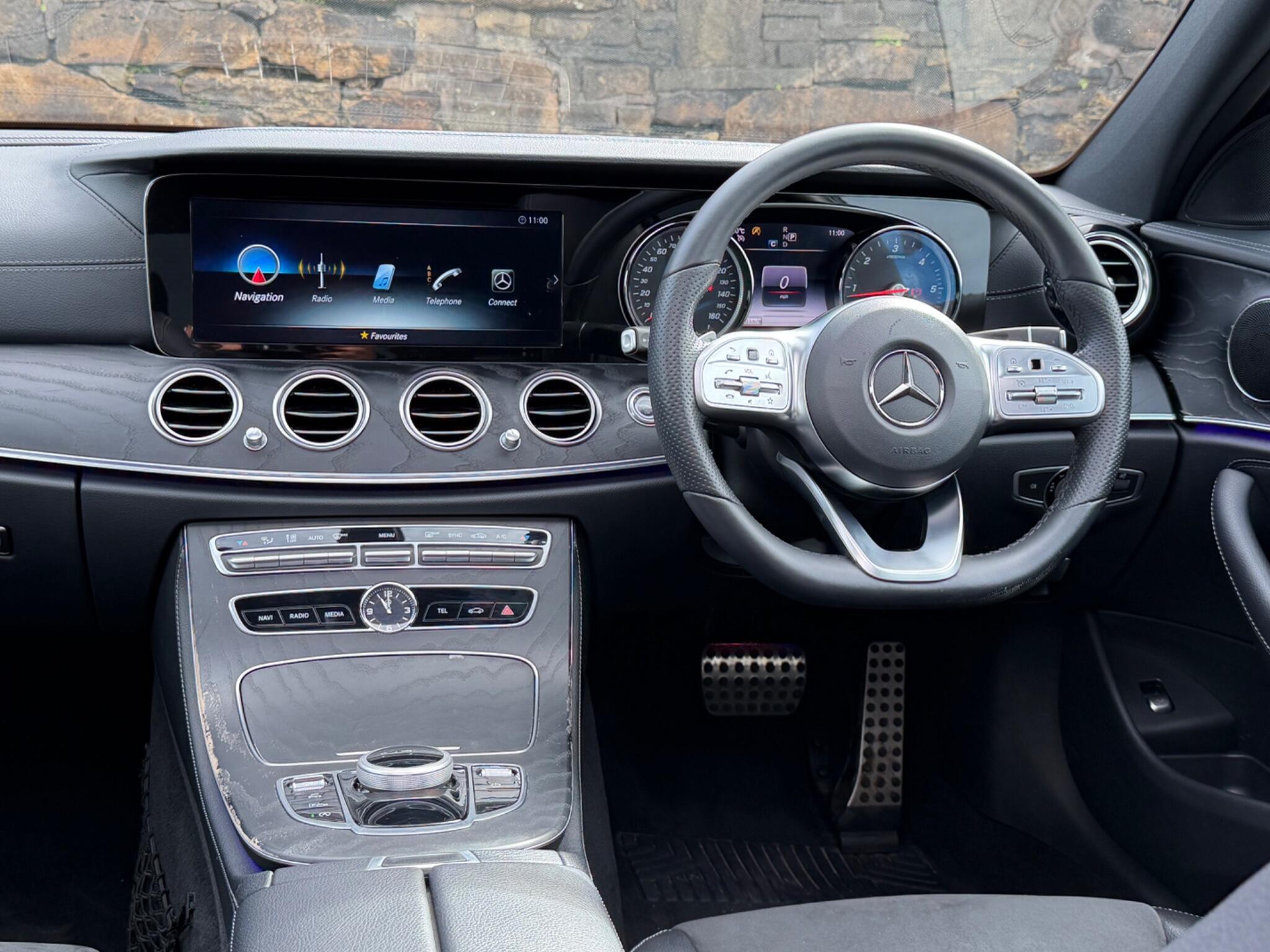 Mercedes-Benz E-Class view 27