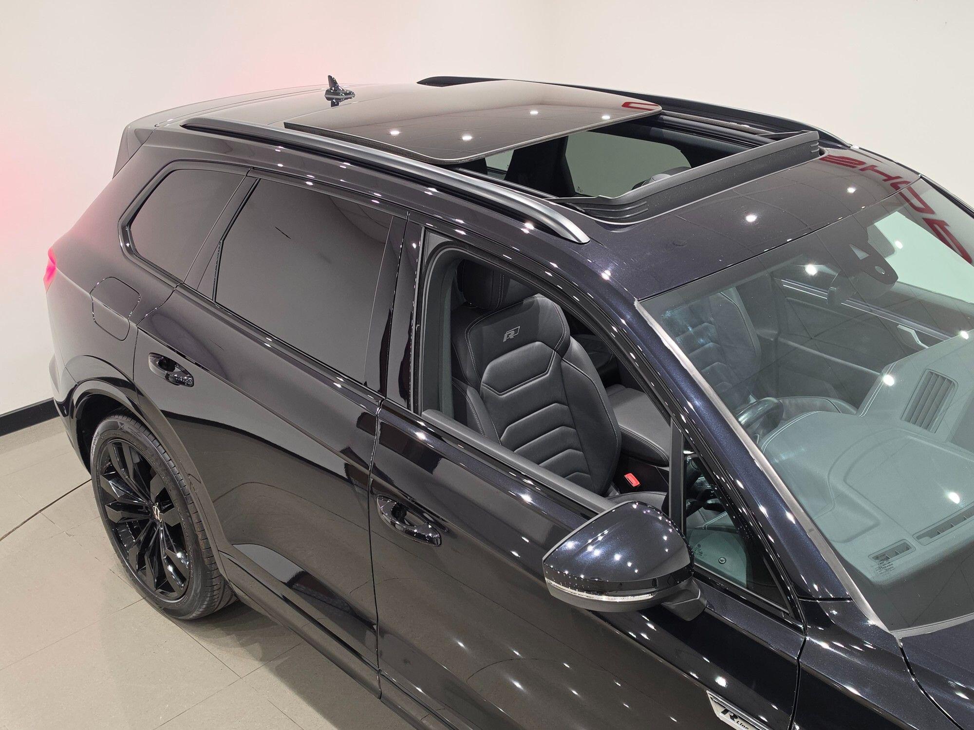 Volkswagen Touareg view 71