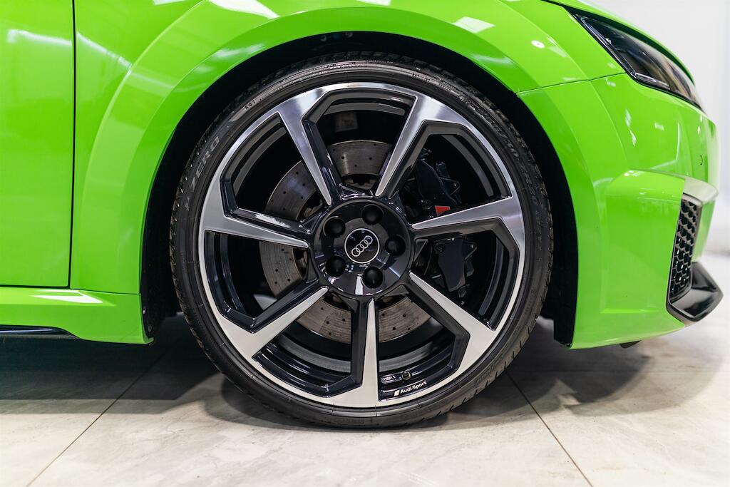 Audi TT RS view 10