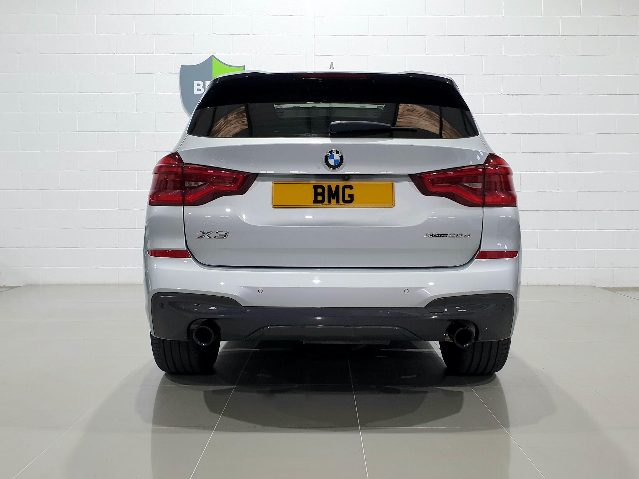 BMW X3 view 6