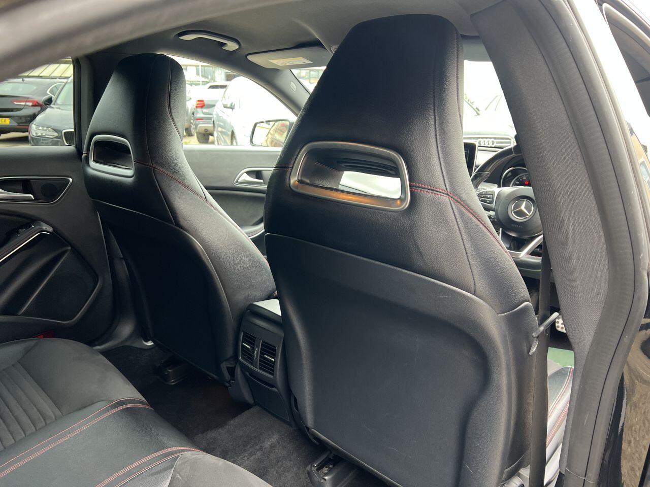 Mercedes-Benz Cla view 18