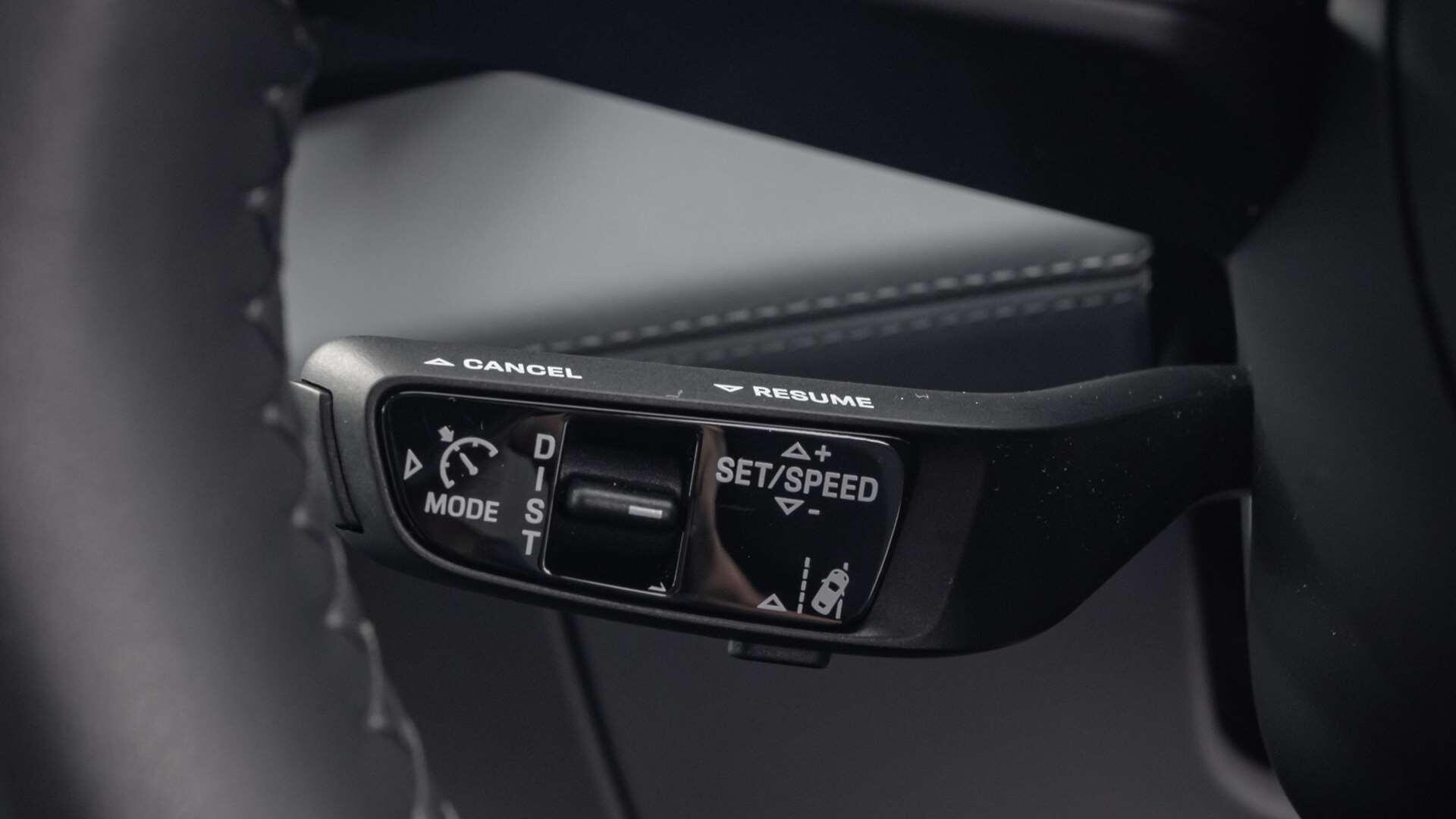Porsche Cayenne view 21