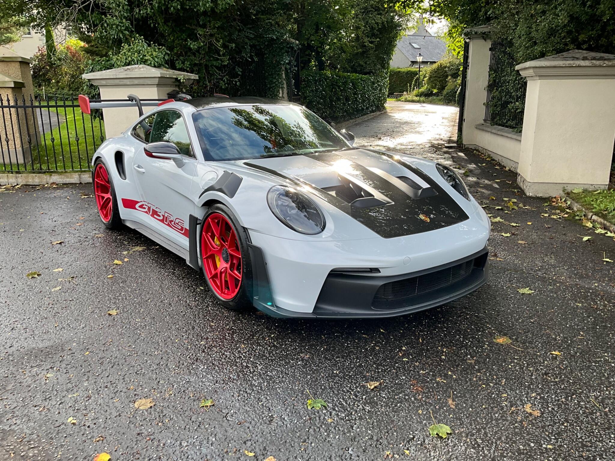 Porsche 911 main image