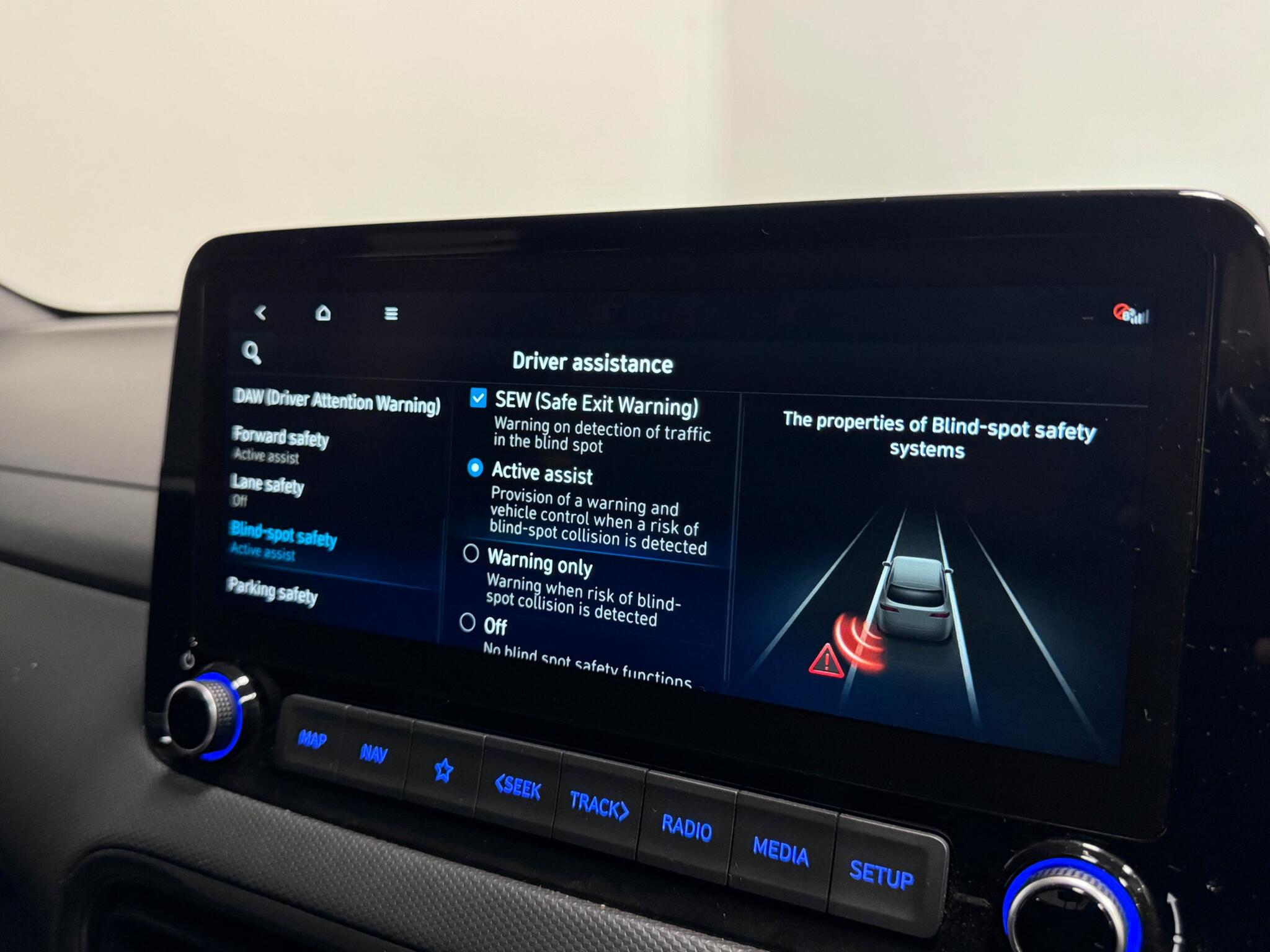 Hyundai Kona view 64