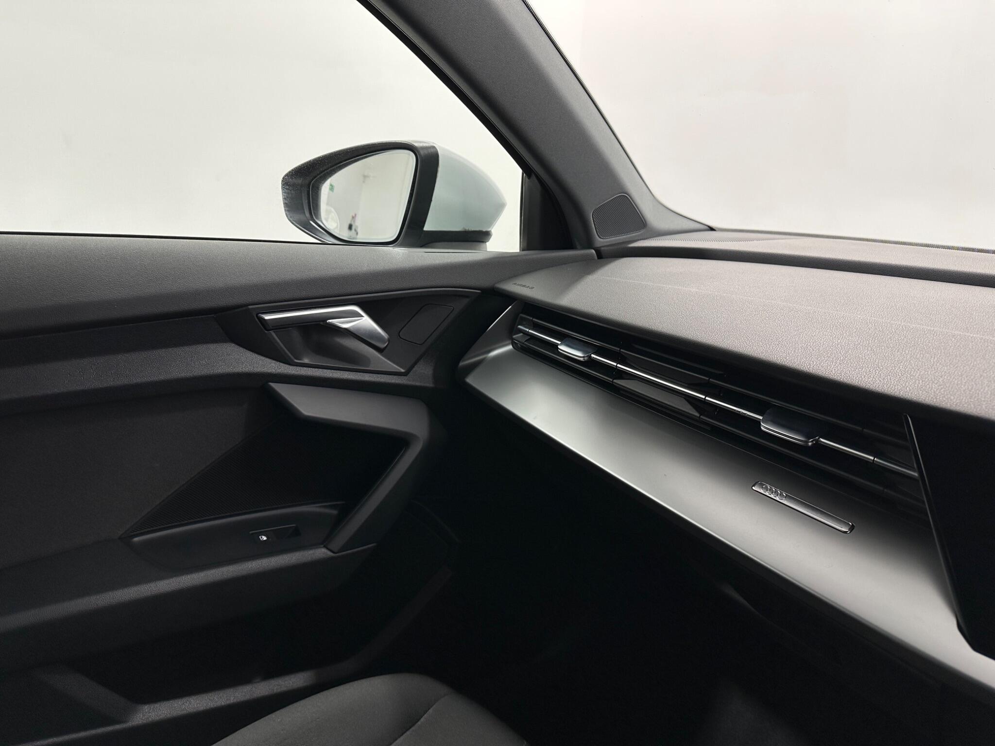 Audi A3 view 26