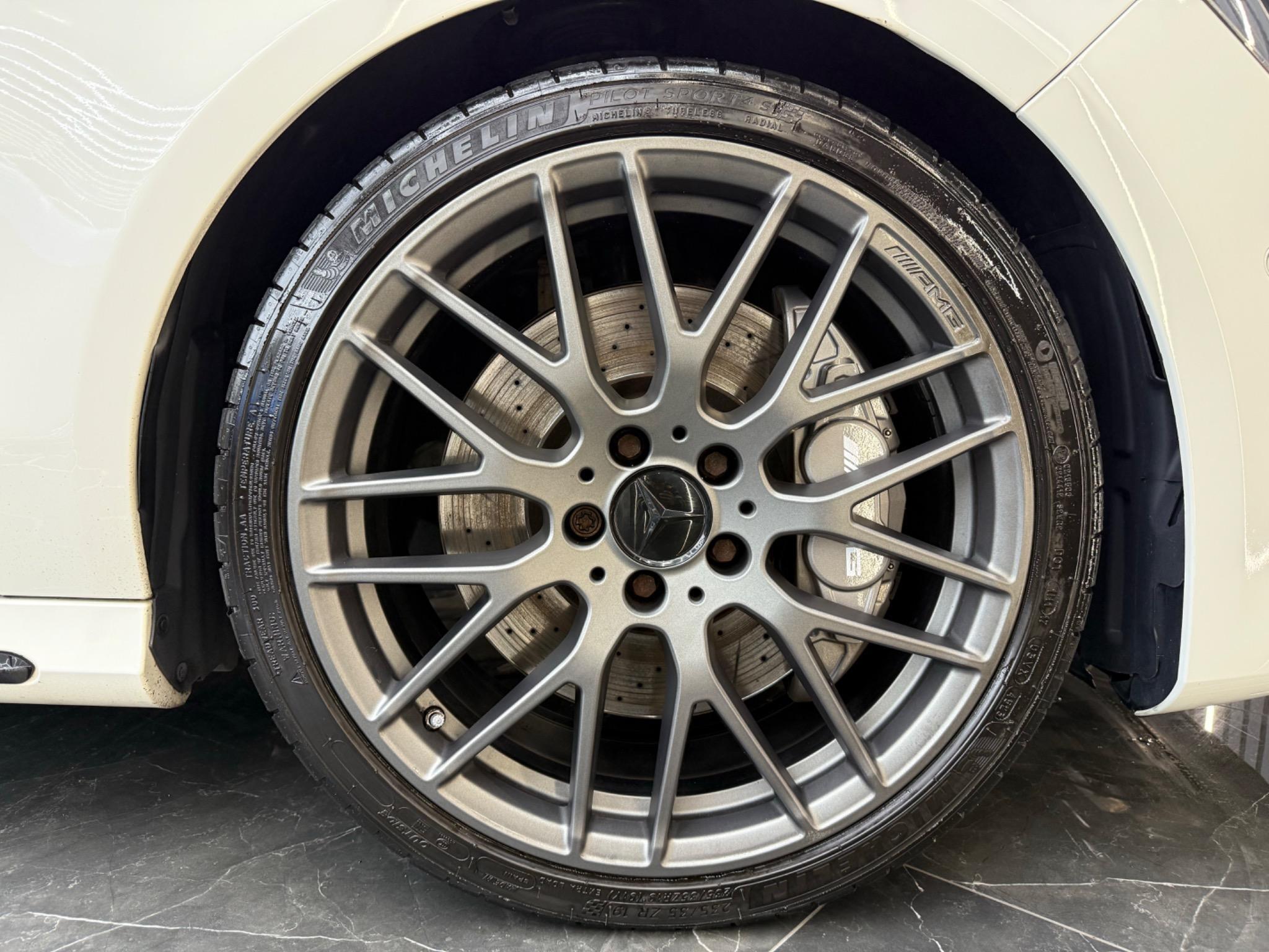Mercedes-Benz Cla view 35