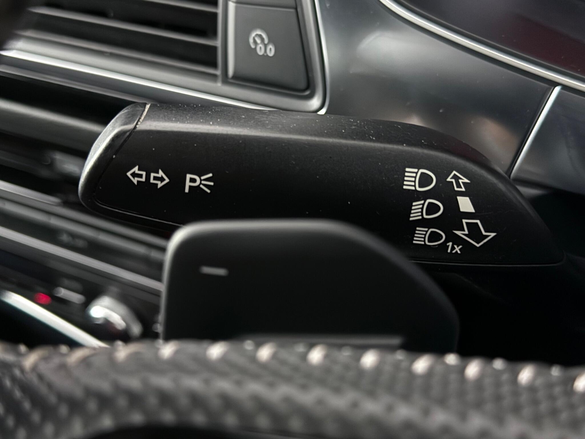 Audi A6 view 19