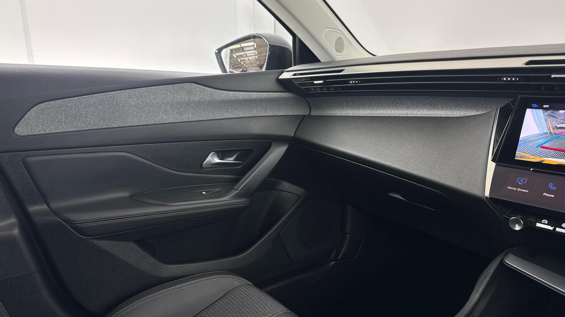 Peugeot 308 view 38
