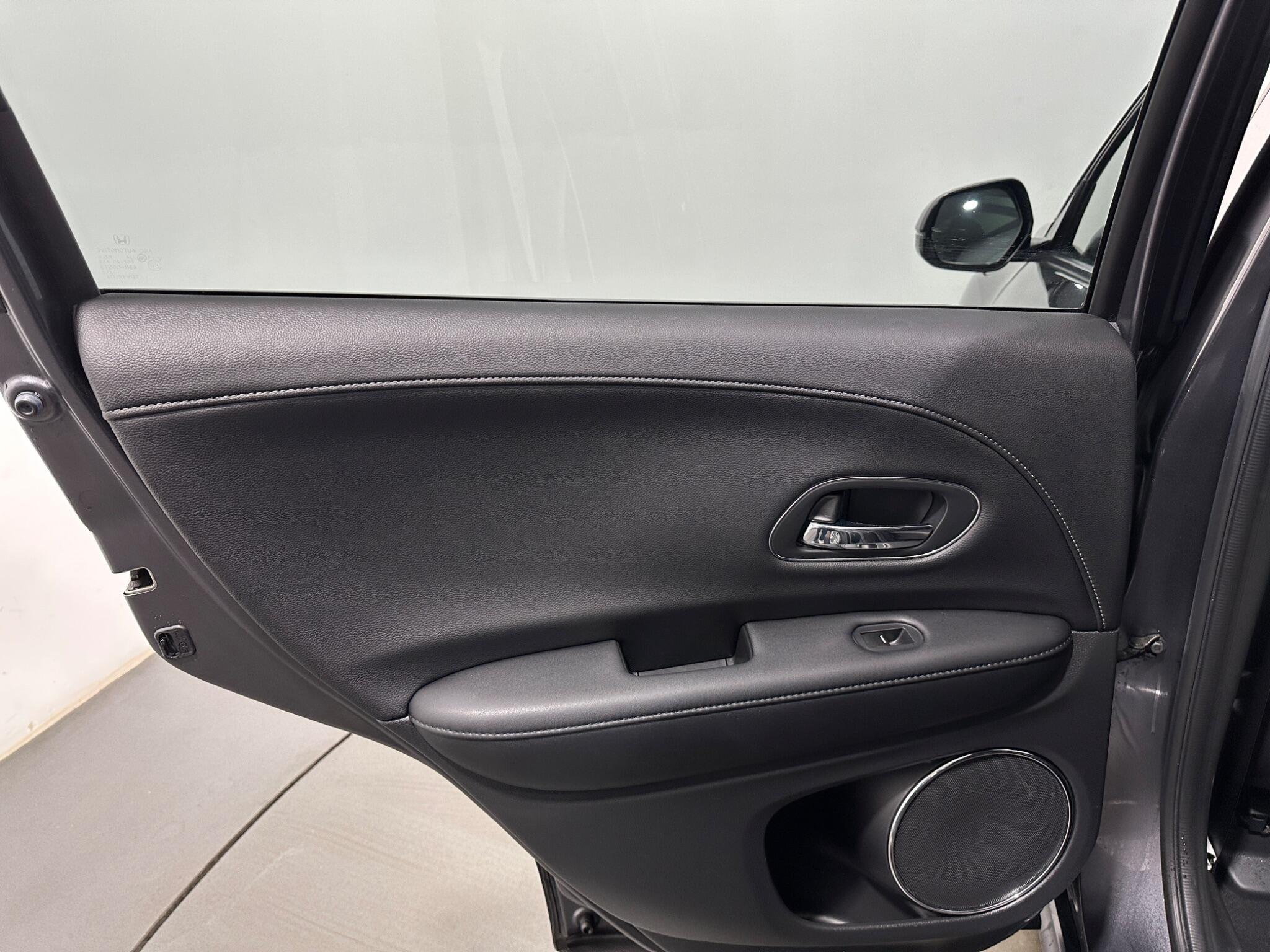 Honda HR-V view 38