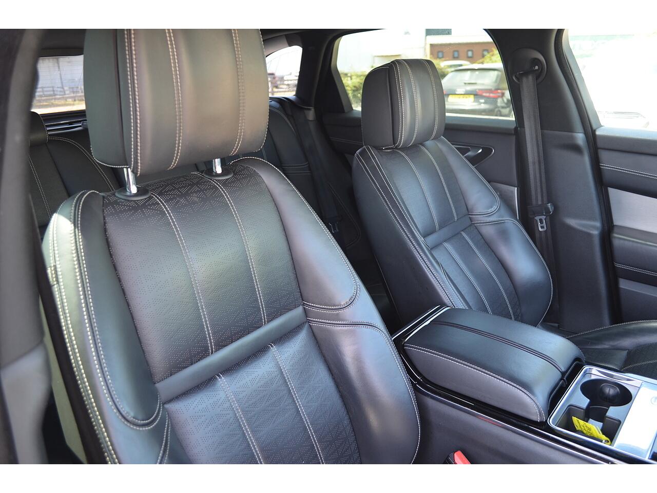 Land Rover Range Rover Velar view 30