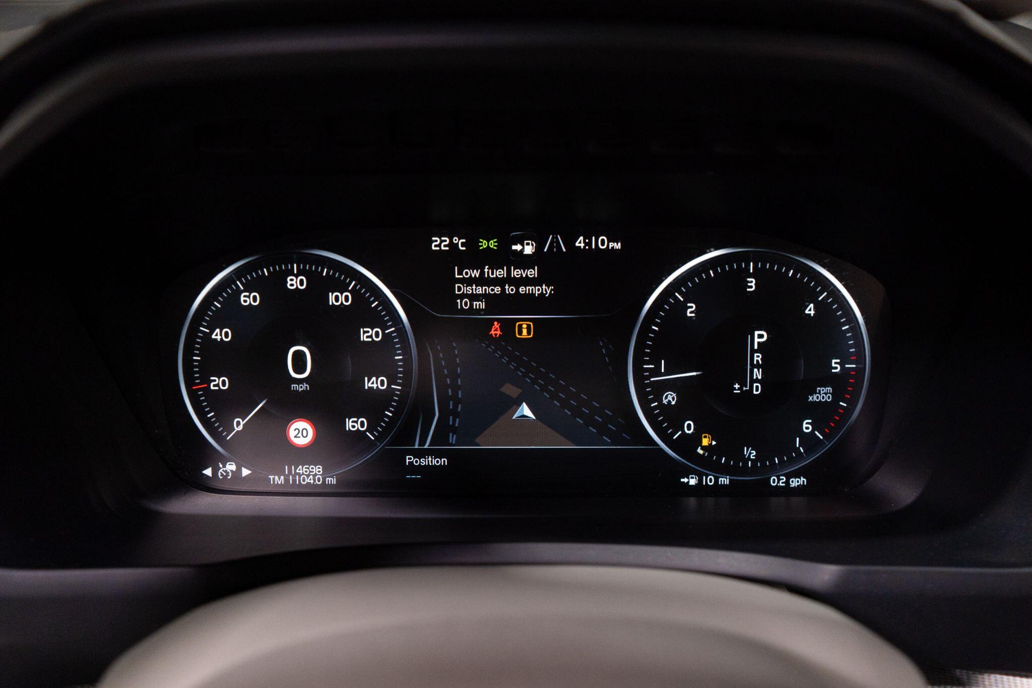 Volvo XC90 view 33