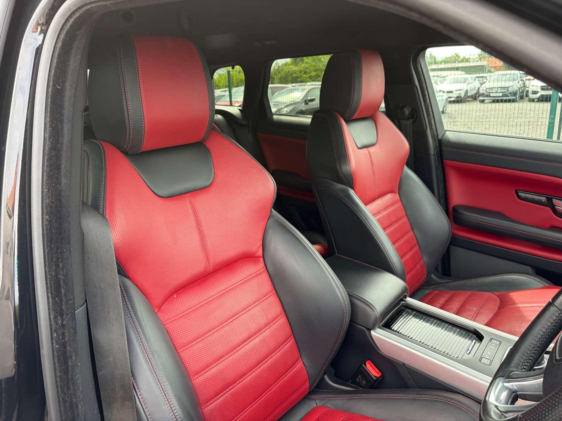 Land Rover Range Rover Evoque view 37