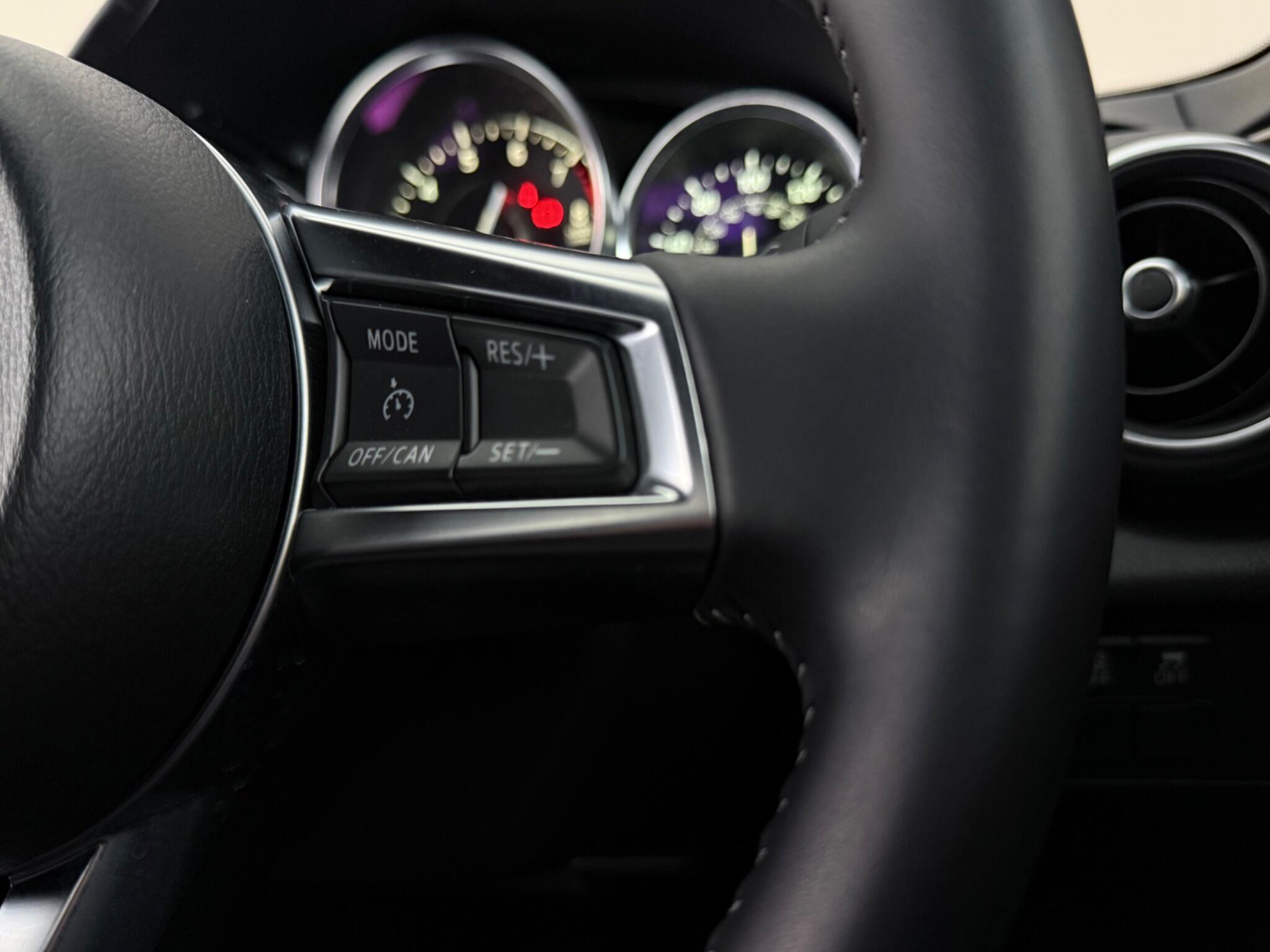 Mazda MX-5 view 16