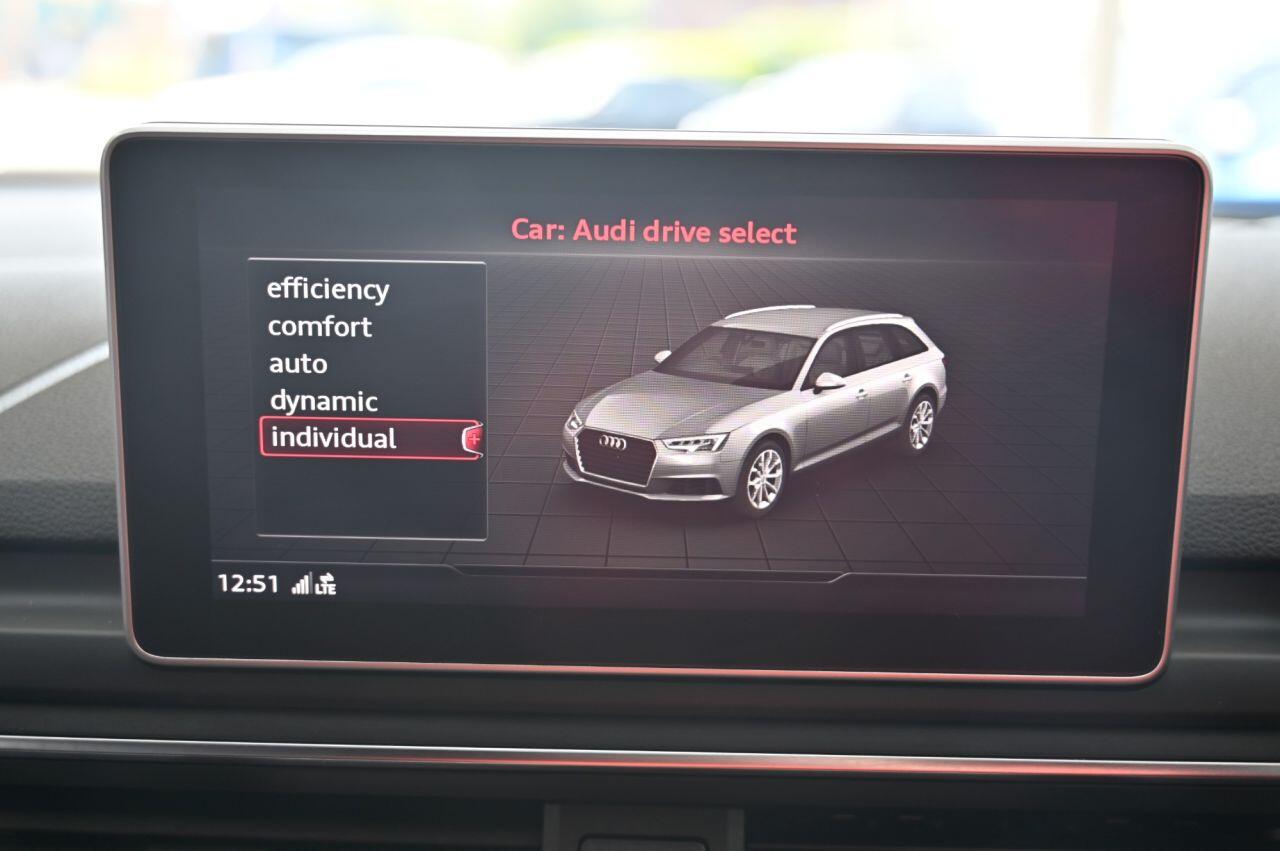Audi S4 Avant view 28