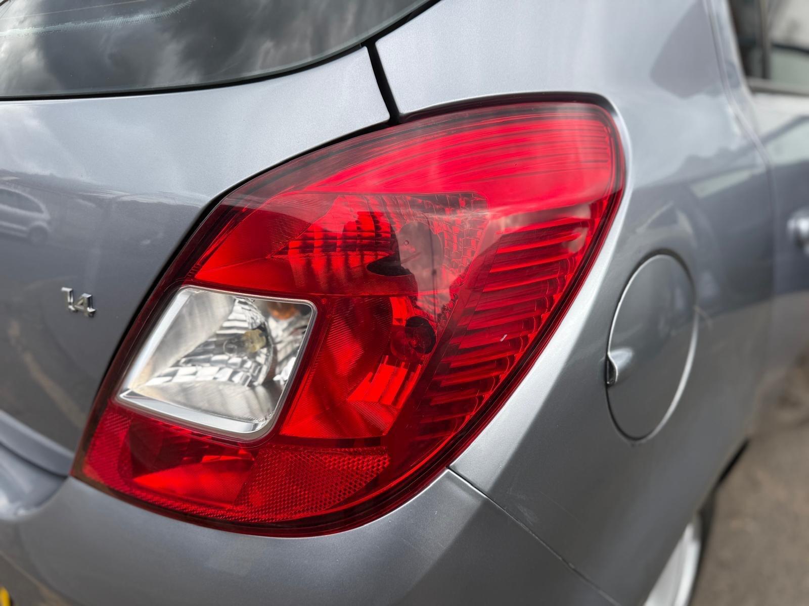 Vauxhall Corsa view 43
