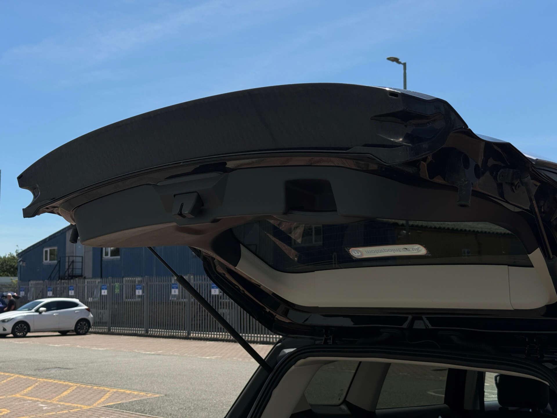 Ford Kuga view 36
