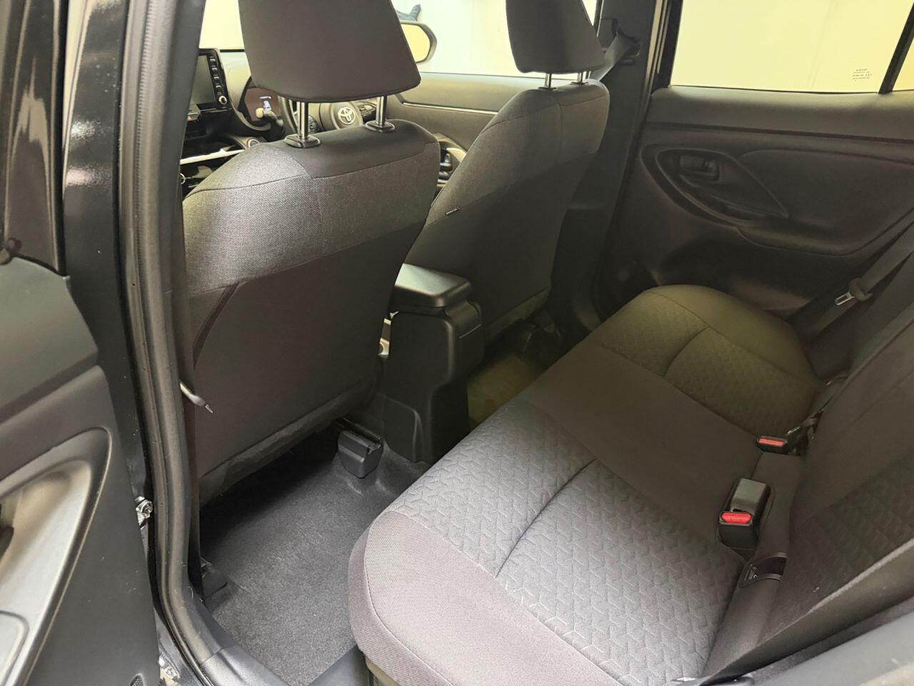 Toyota Yaris Cross view 45