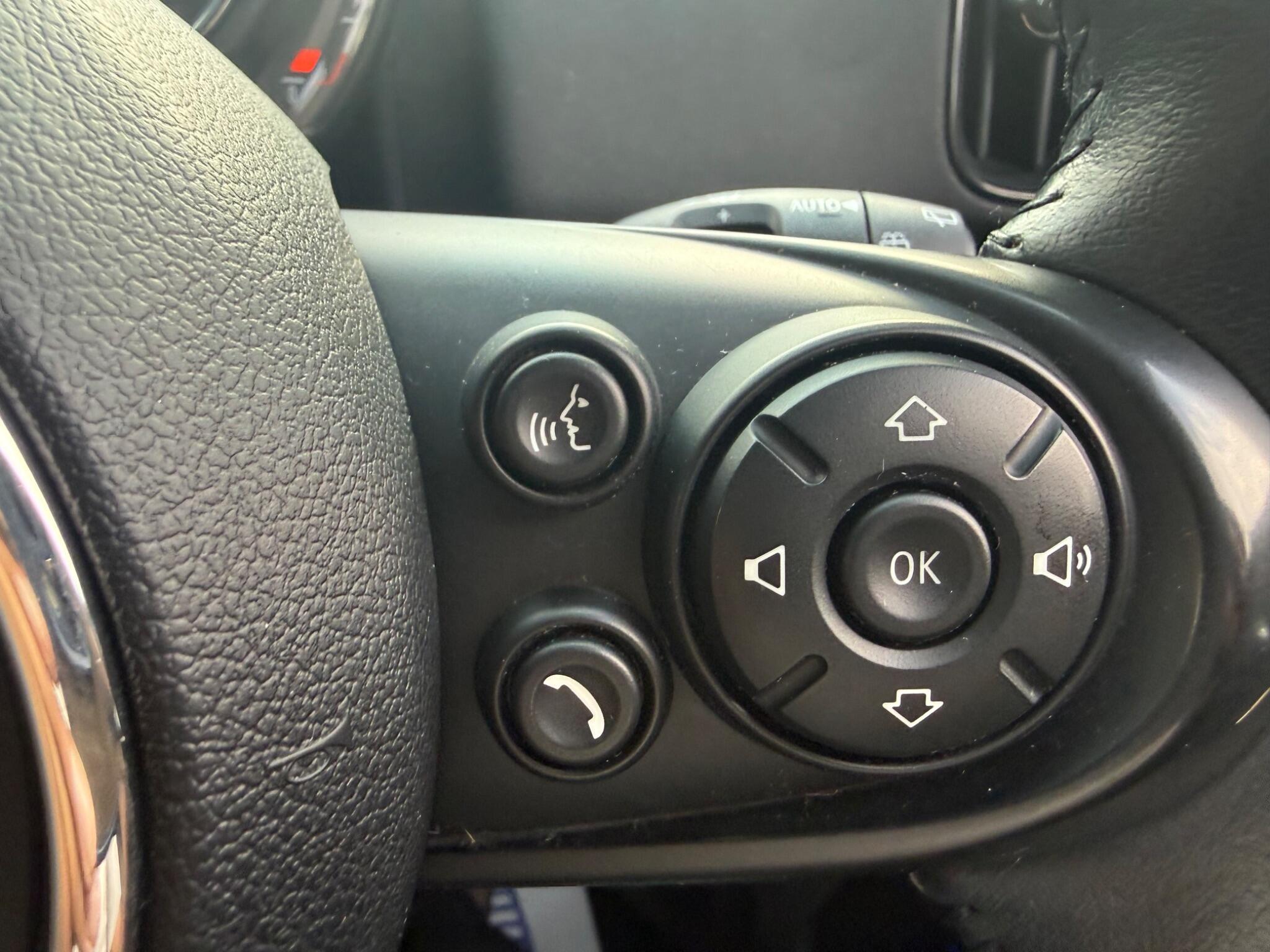 Mini Countryman view 23