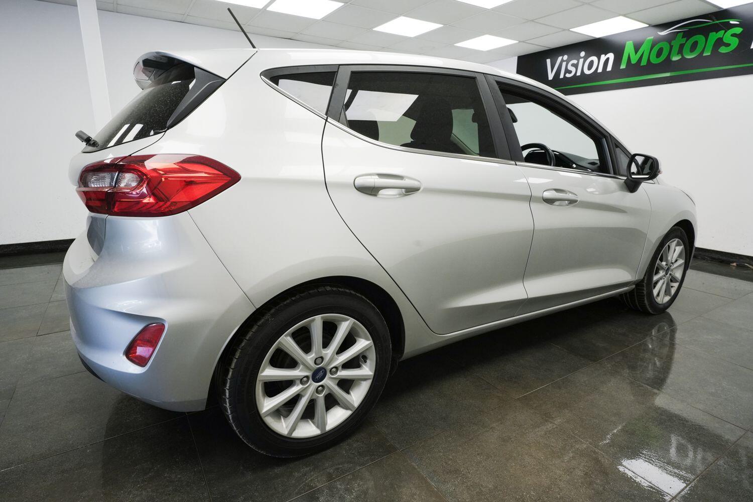 Ford Fiesta view 4